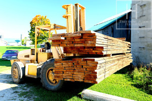 Reclaimed Hemlock and Pine Threshing Floor Boards Recovered from Aged Ontario Pioneer Barns Gerald Reinink