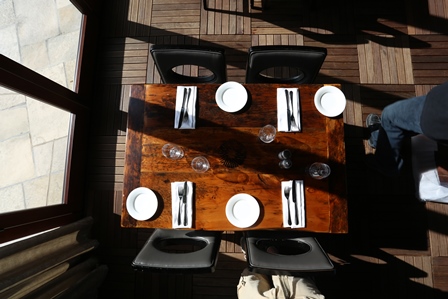 restaurant tables Ontario,reclaimed wood restaurant tables, bar table tops Ontario, reclaimed wood bar table tops, restaurant table tops, epoxy, resin, epoxy finish, resin, HD Threshing, HD Threshing Floor Furniture