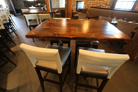 restaurant tables Ontario,reclaimed wood restaurant tables, bar table tops Ontario, reclaimed wood bar table tops, restaurant table tops, epoxy, resin, epoxy finish, resin, HD Threshing, HD Threshing Floor Furniture