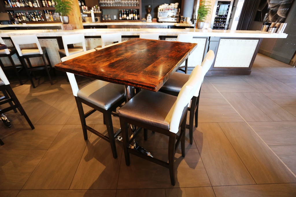 restaurant tables Ontario,reclaimed wood restaurant tables, bar table tops Ontario, reclaimed wood bar table tops, restaurant table tops, epoxy, resin, epoxy finish, resin, HD Threshing, HD Threshing Floor Furniture