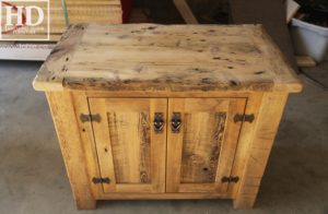 reclaimed wood buffet Ontario, reclaimed wood table Ontario, Gerald Reinink, rustic