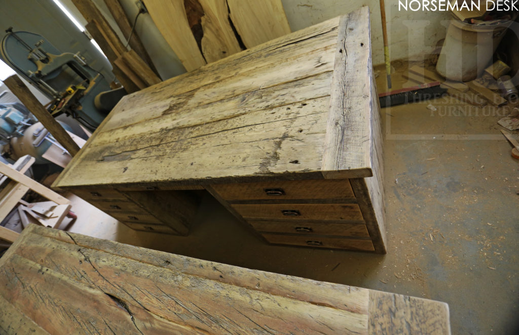 reclaimed wood desk, custom desk, etobicoke, ontario, barnwood desk, Ontario, unique desks ontario, hd threshing, gerald reinink, office furniture ontario