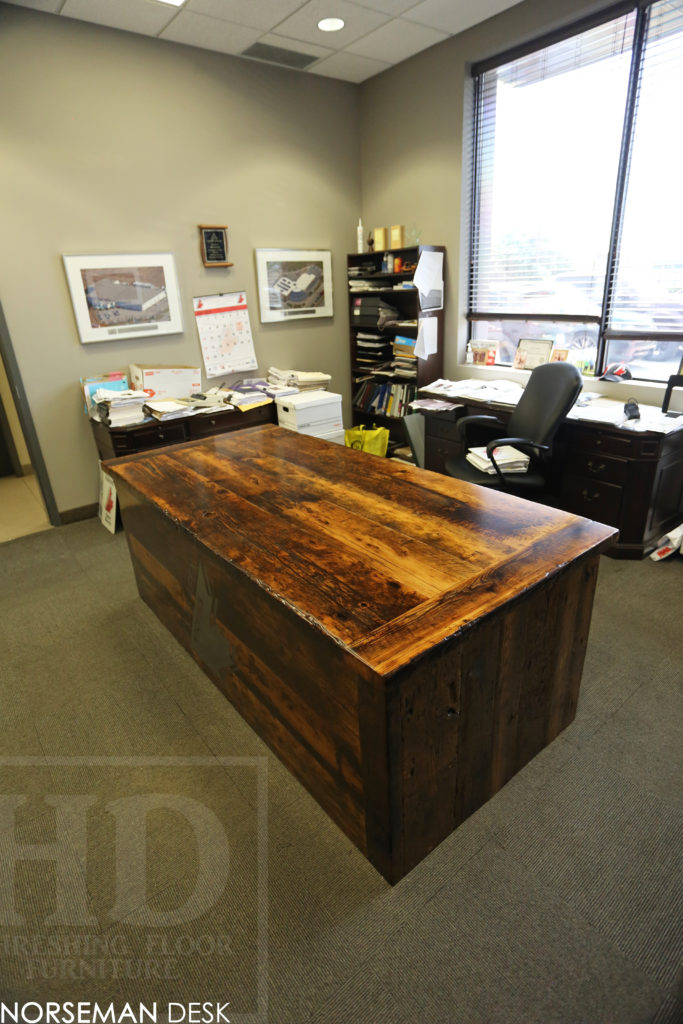 reclaimed wood desk, custom desk, etobicoke, ontario, barnwood desk, Ontario, unique desks ontario, hd threshing, gerald reinink