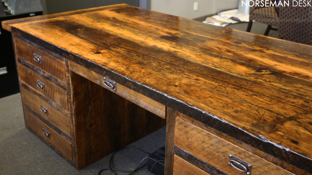 reclaimed wood desk, custom desk, etobicoke, ontario, barnwood desk, Ontario, unique desks ontario, hd threshing, gerald reinink, office furniture ontario