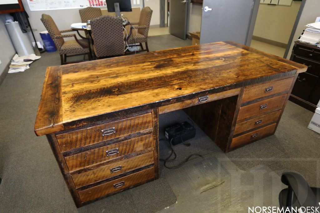 reclaimed wood desk, custom desk, etobicoke, ontario, barnwood desk, Ontario, unique desks ontario, hd threshing, gerald reinink, office furniture ontario
