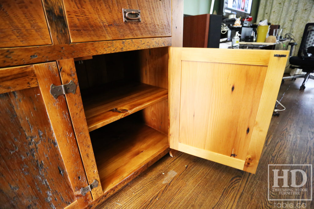 Reclaimed Wood Hutch by HD Threshing Floor Furniture / www.table.ca