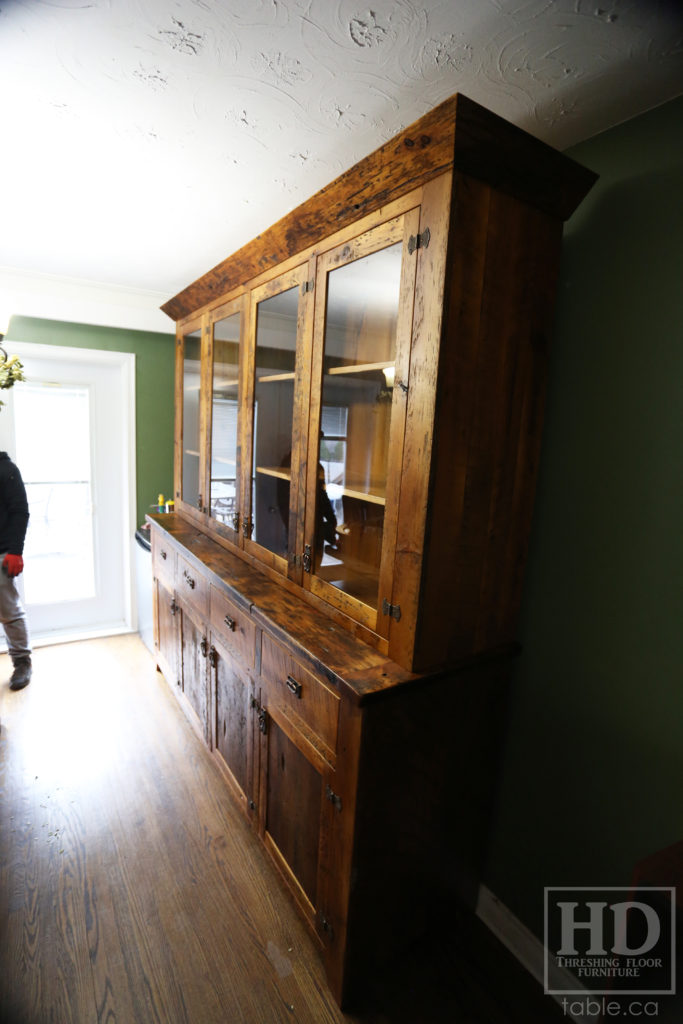 Reclaimed Wood Hutch by HD Threshing Floor Furniture / www.table.ca