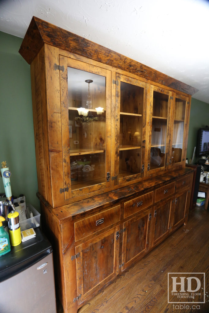 Reclaimed Wood Hutch by HD Threshing Floor Furniture / www.table.ca