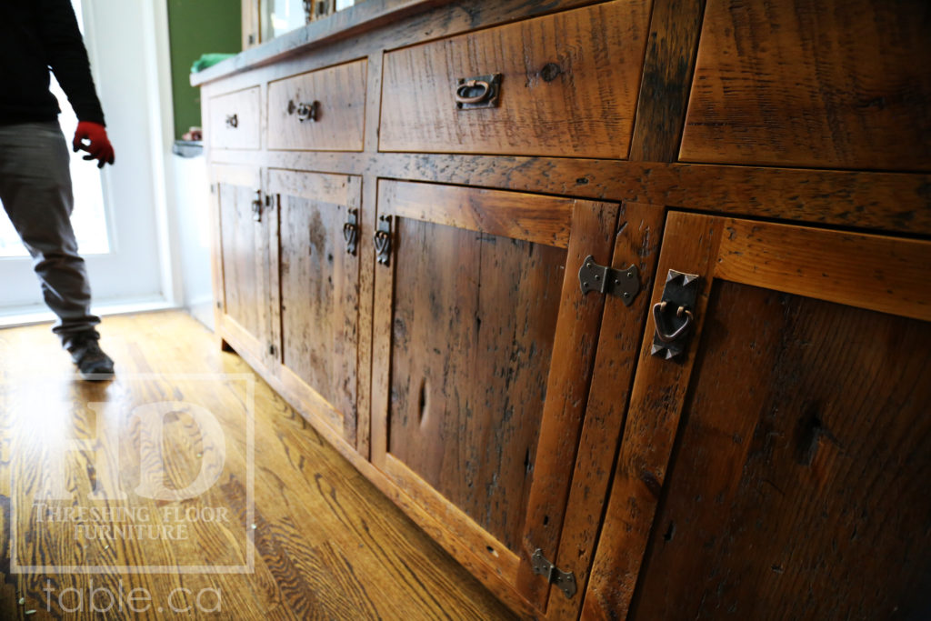 Reclaimed Wood Hutch by HD Threshing Floor Furniture / www.table.ca