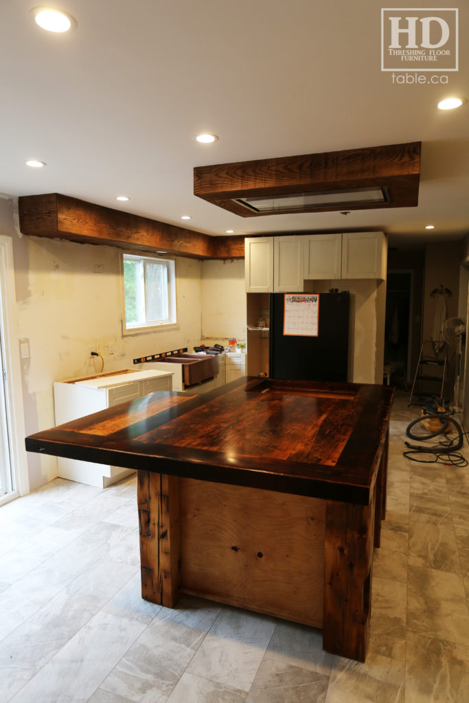 Heavy Duty Reclaimed Wood Island by HD Threshing Floor Furniture / www.table.ca