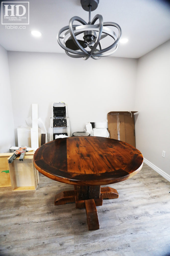 Barnboard Round Table made from Ontario Barnwood by HD Threshing Floor Furniture / www.table.ca