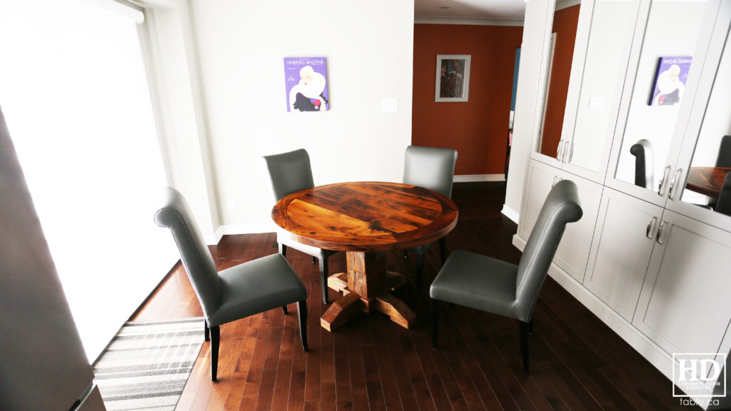 Barnwood Round Table by HD Threshing Floor Furniture / www.table.ca