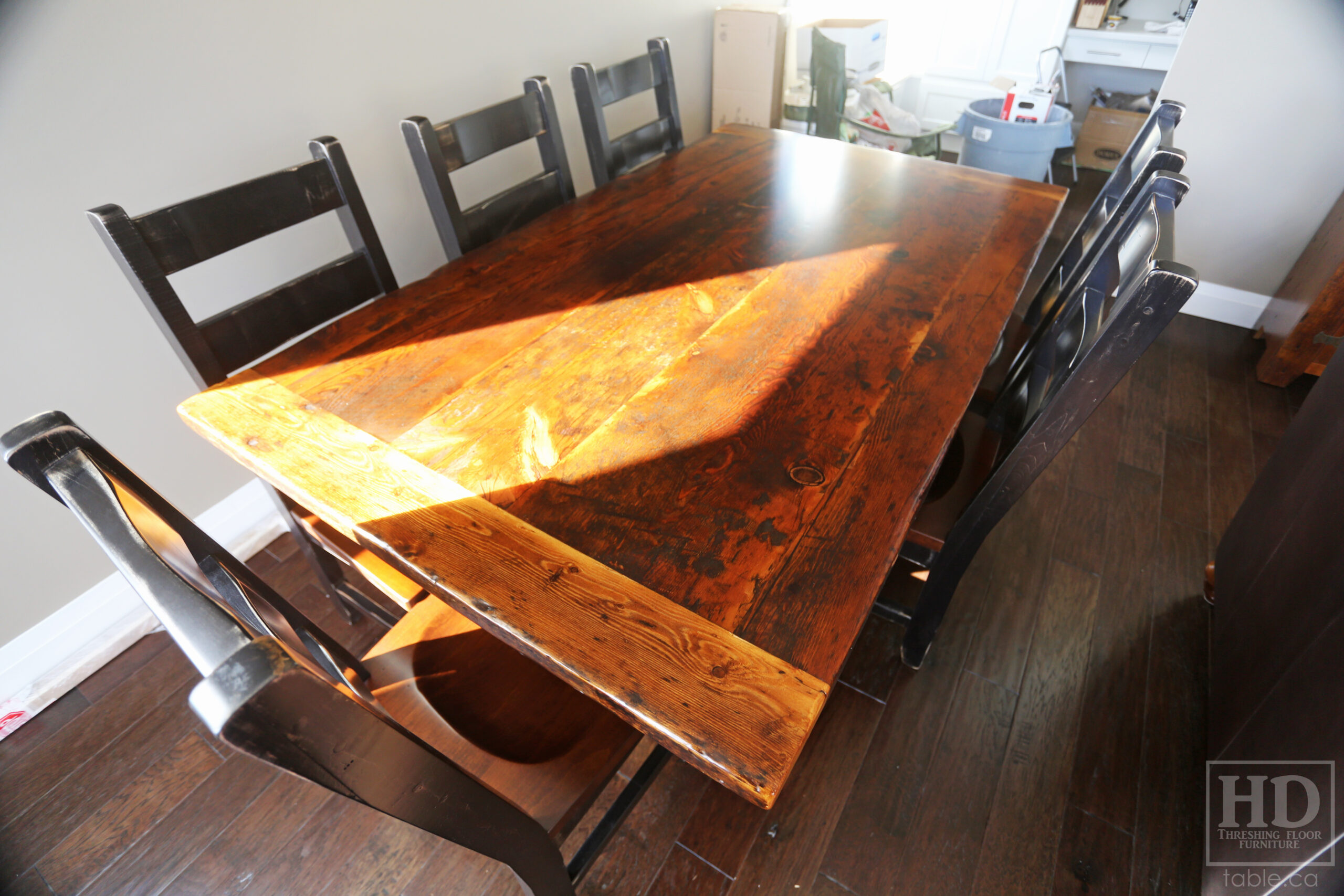 Barnboard Table made from Ontario Barnwood by HD Threshing Floor Furniture / www.table.ca