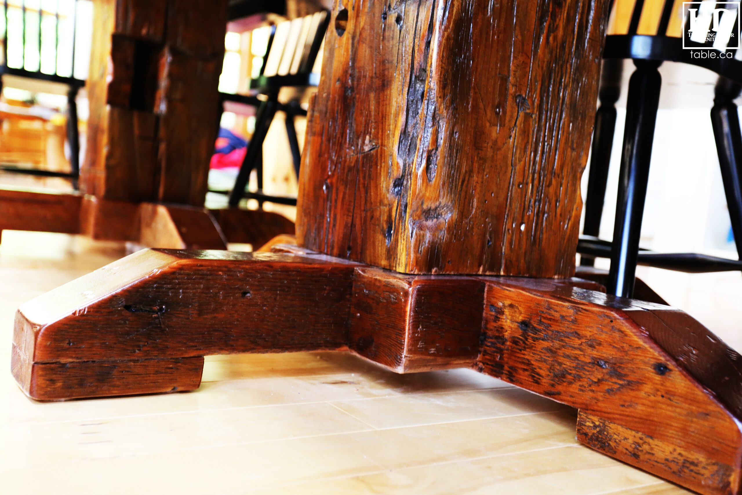 Reclaimed Wood Cottage Table by HD Threshing Floor Furniture / www.table.ca