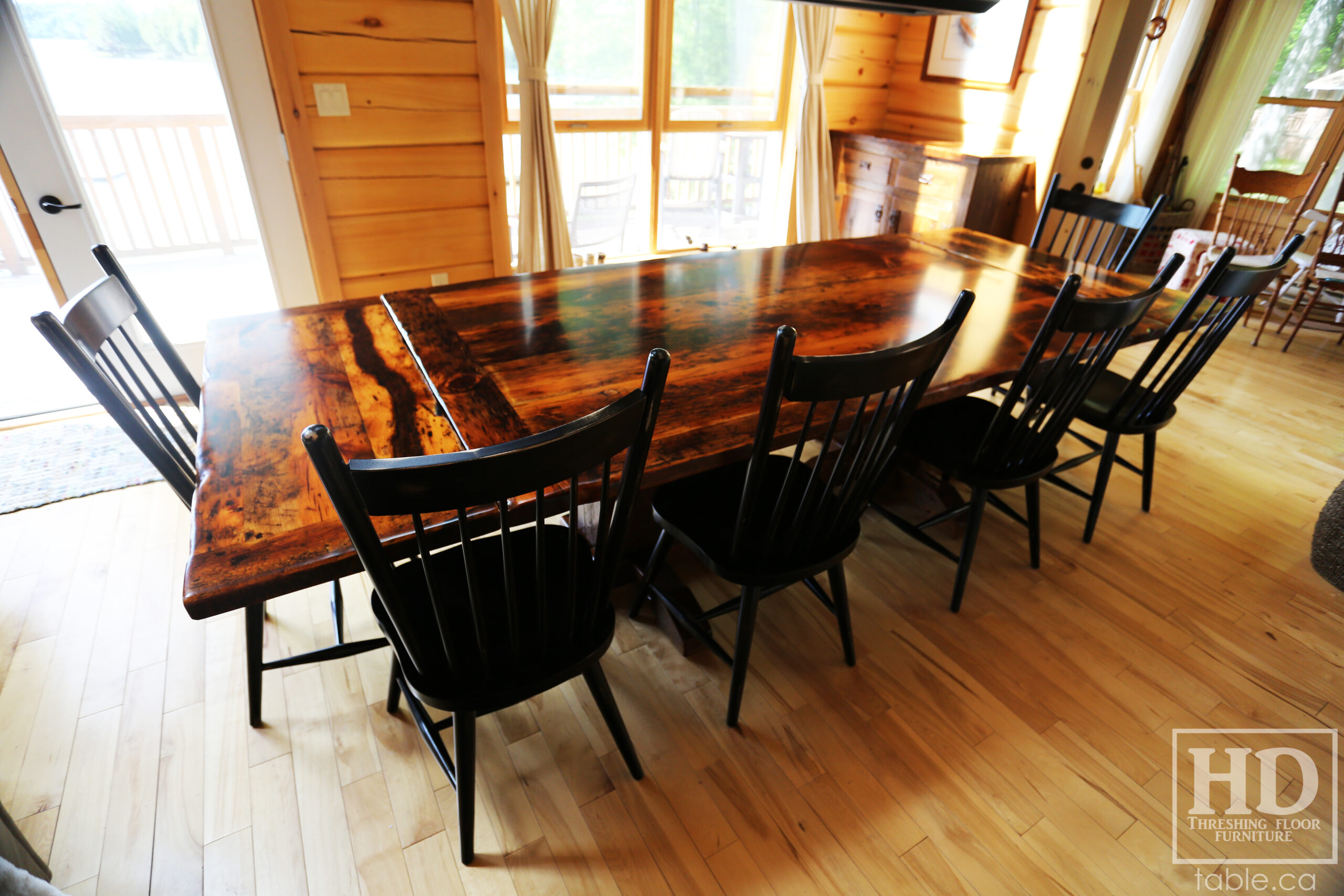 Reclaimed Wood Cottage Table by HD Threshing Floor Furniture / www.table.ca