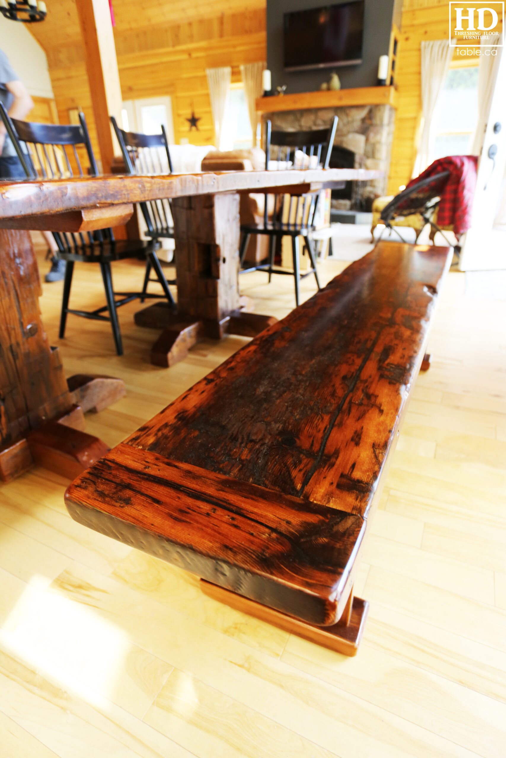 Reclaimed Wood Cottage Table by HD Threshing Floor Furniture / www.table.ca