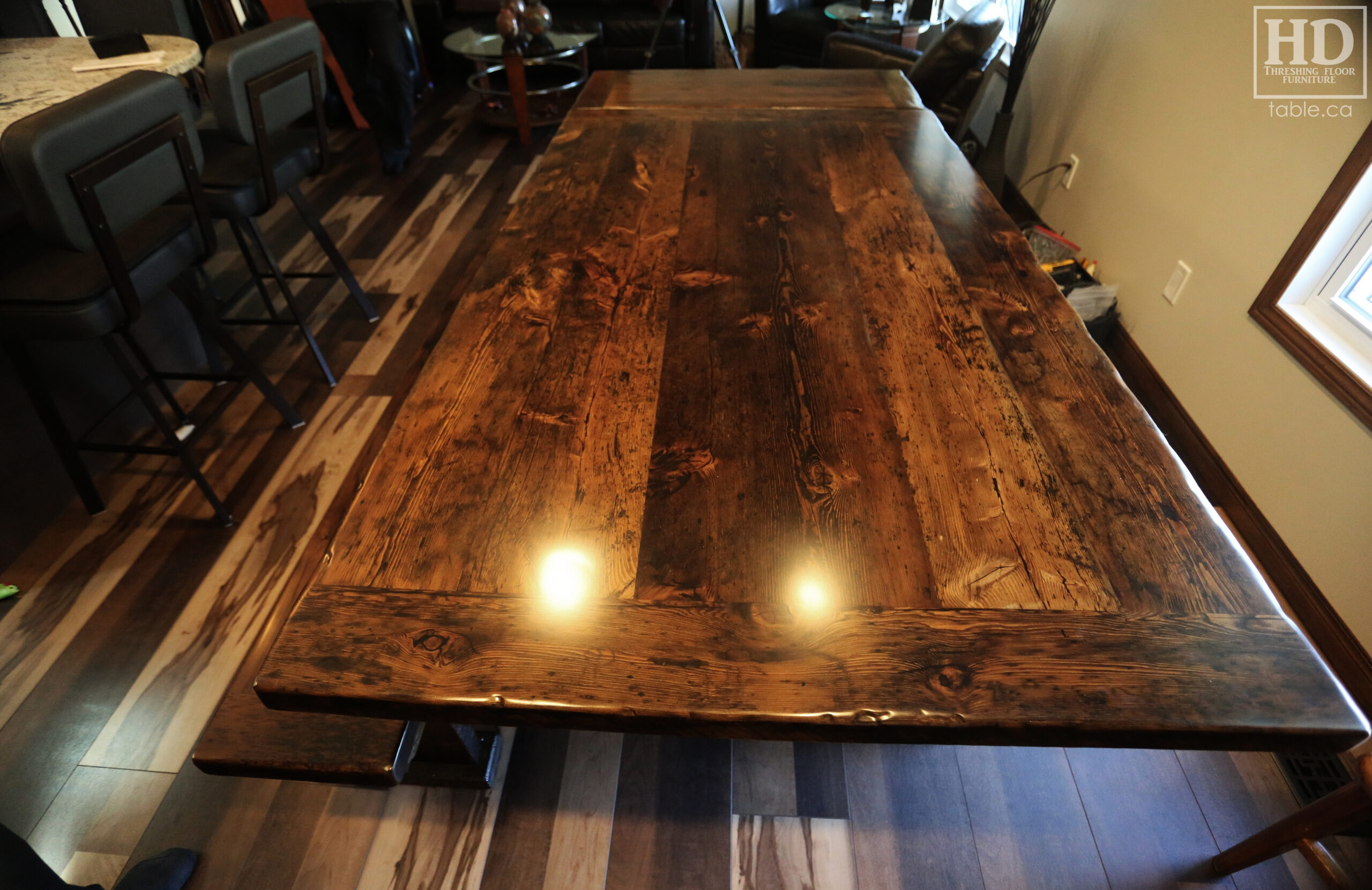 Dark Reclaimed Wood Table by HD Threshing Floor Furniture / www.table.ca