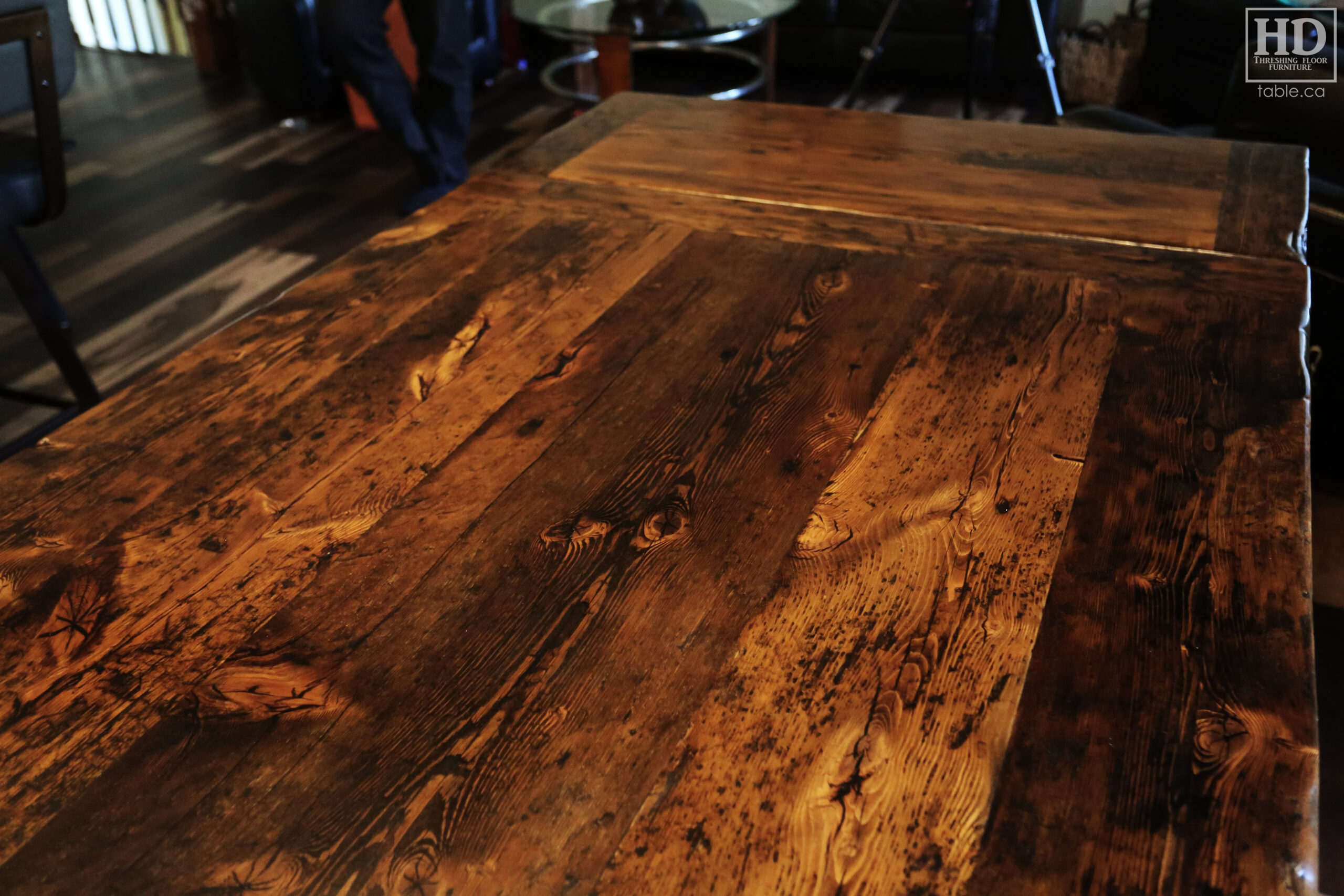 Dark Reclaimed Wood Table by HD Threshing Floor Furniture / www.table.ca