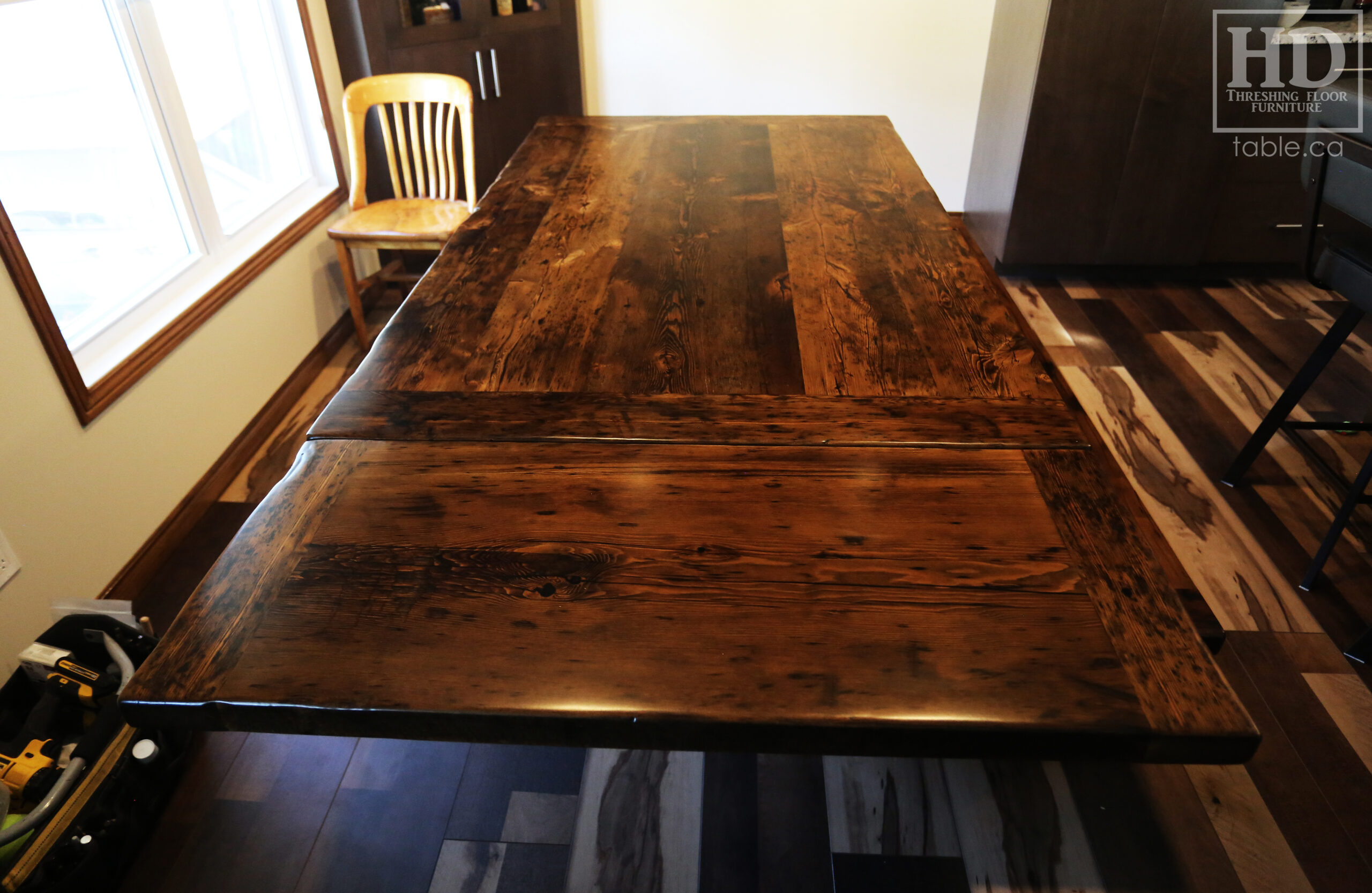 Dark Reclaimed Wood Table by HD Threshing Floor Furniture / www.table.ca