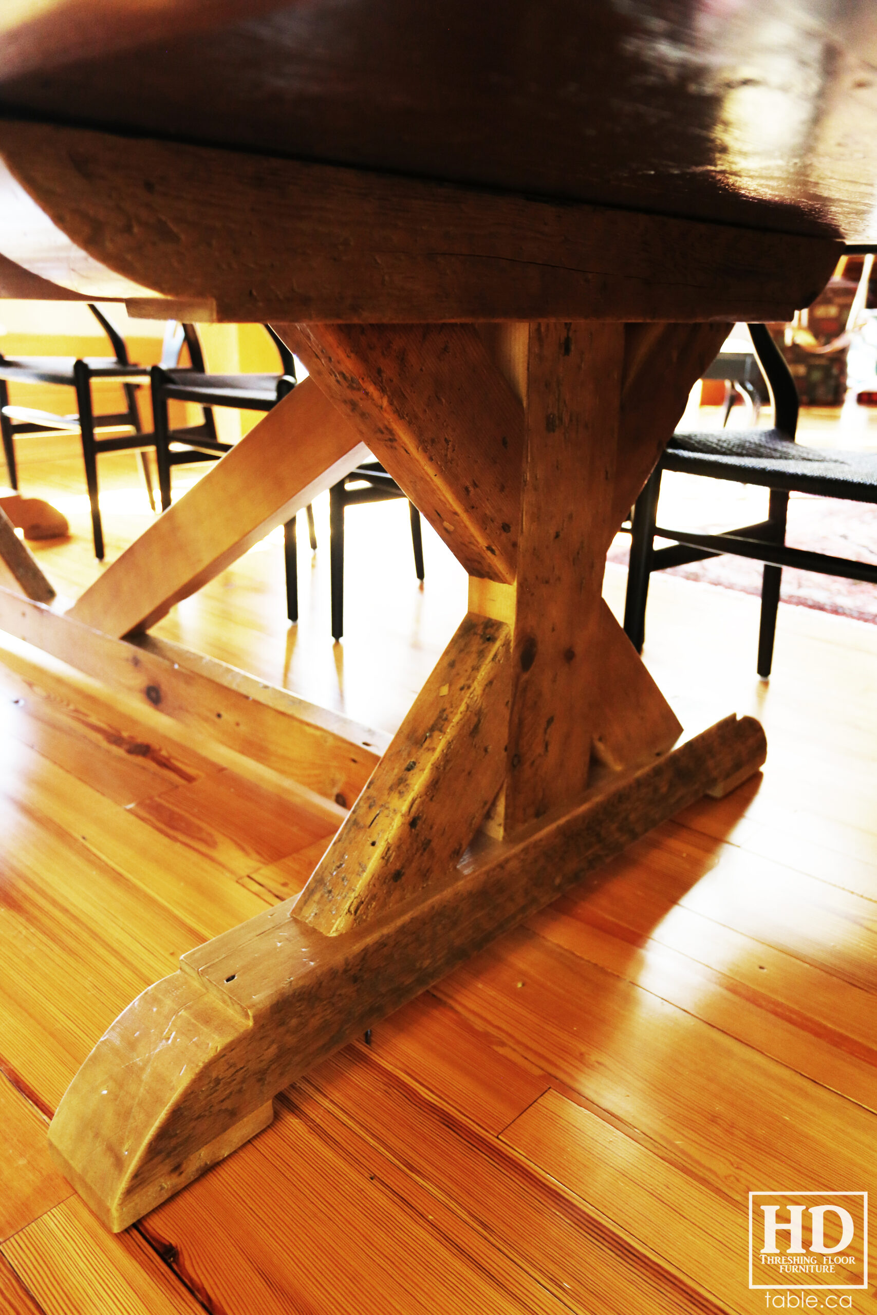 Distressed Reclaimed Wood Table by HD Threshing Floor Furniture / www.table.ca