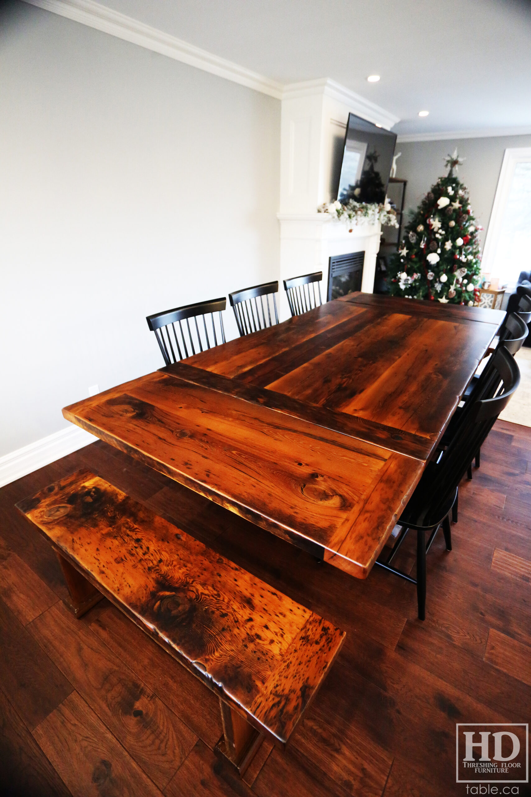 Extendable Reclaimed Wood Table by HD Threshing Floor Furniture / www.table.ca