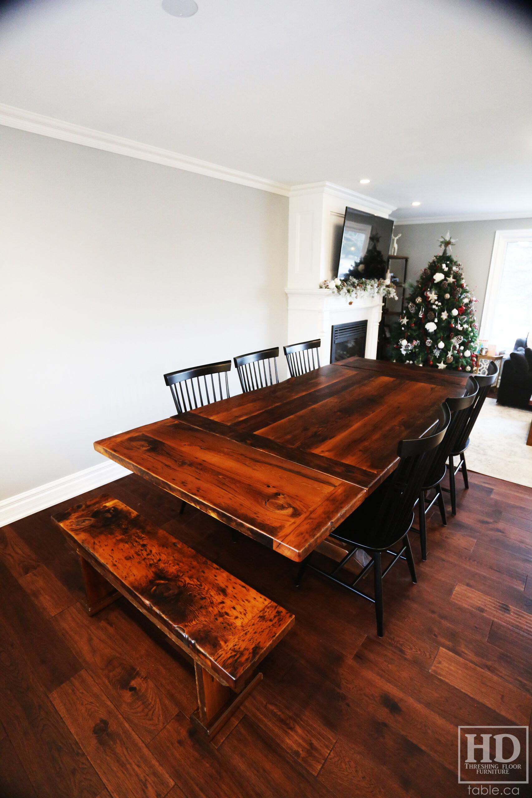 Extendable Reclaimed Wood Table by HD Threshing Floor Furniture / www.table.ca