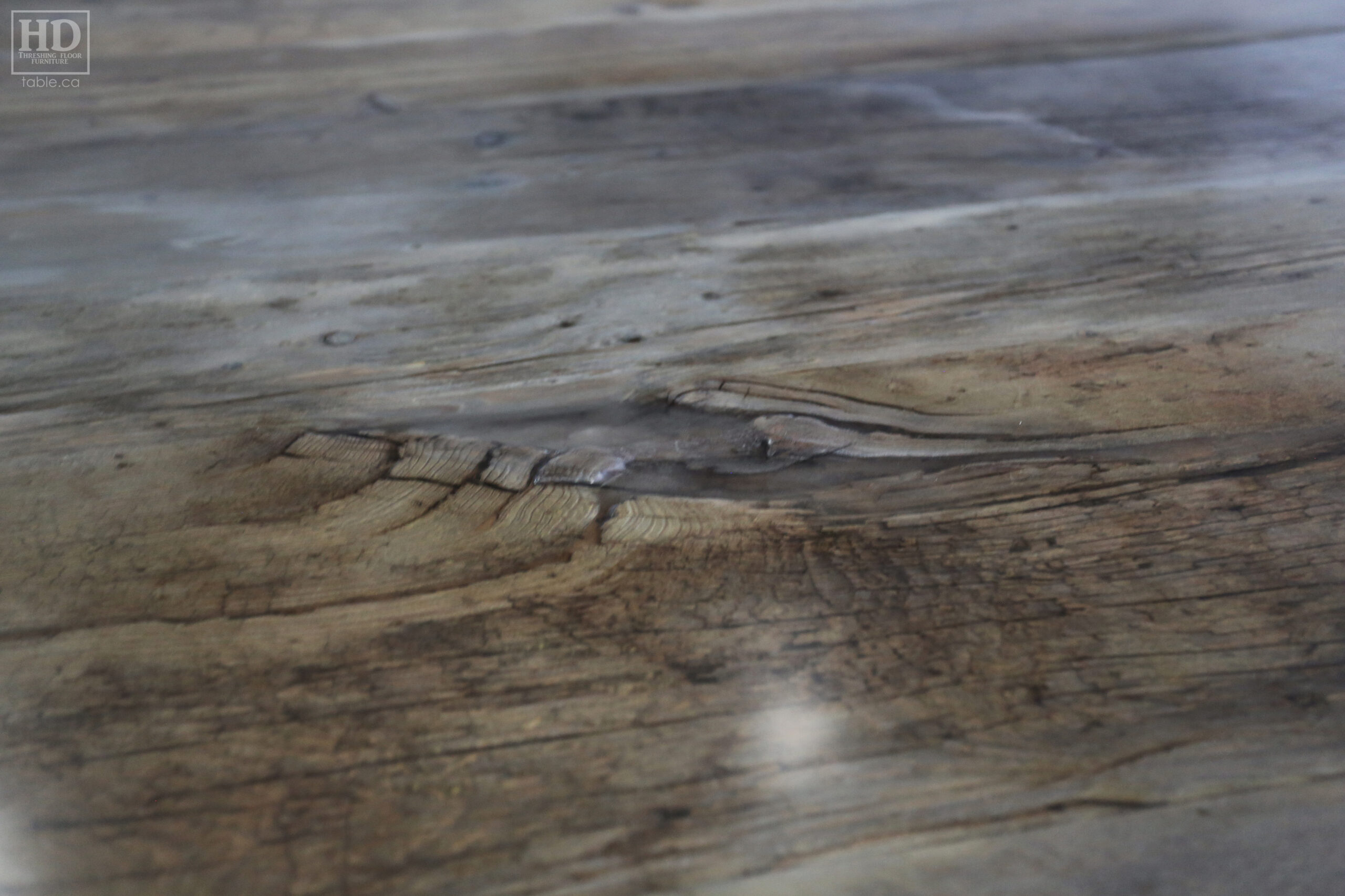 Grey Barnwood Table by HD Threshing Floor Furniture / www.table.ca