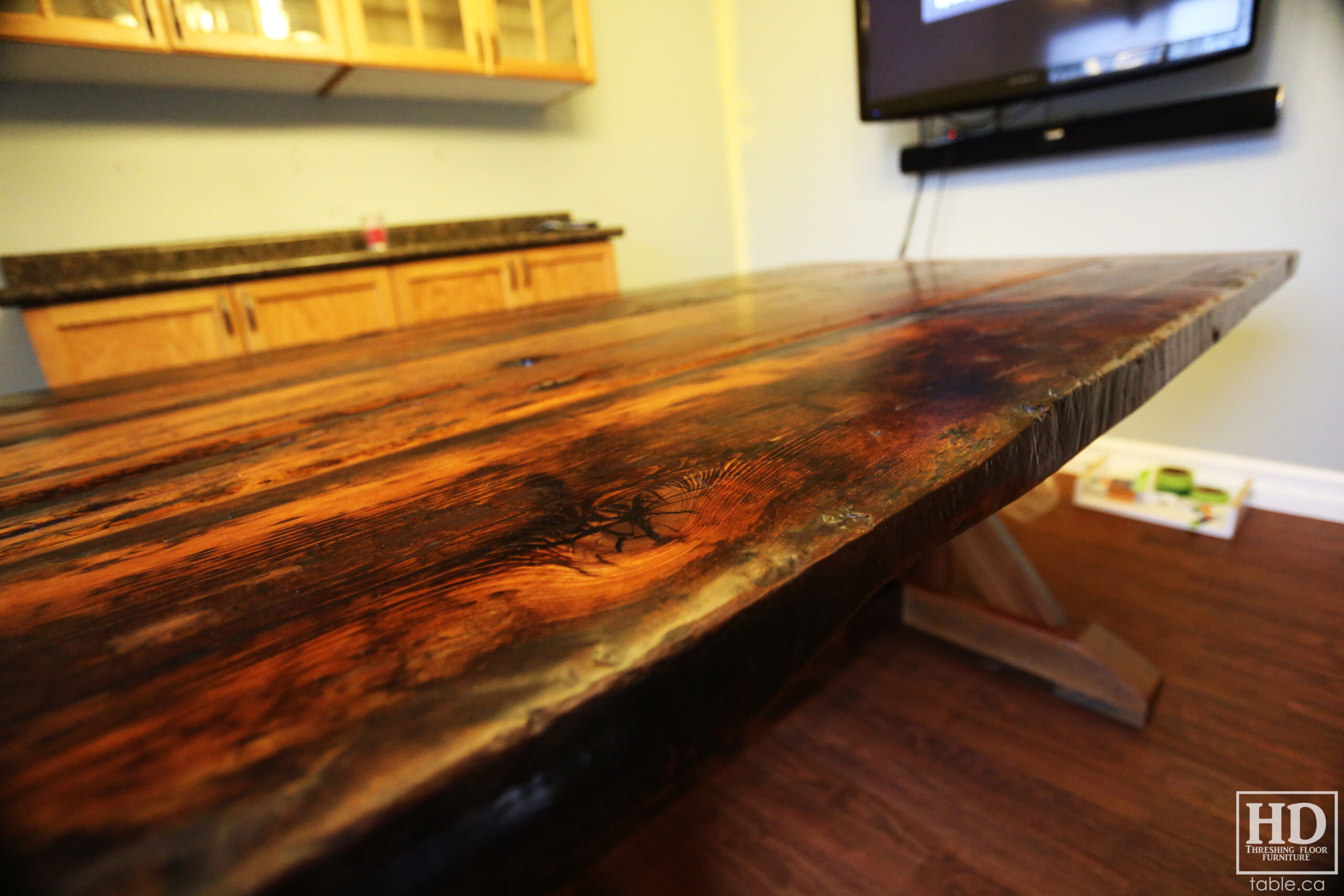 Hemlock Barnwood Table by HD Threshing Floor Furniture / www.table.ca