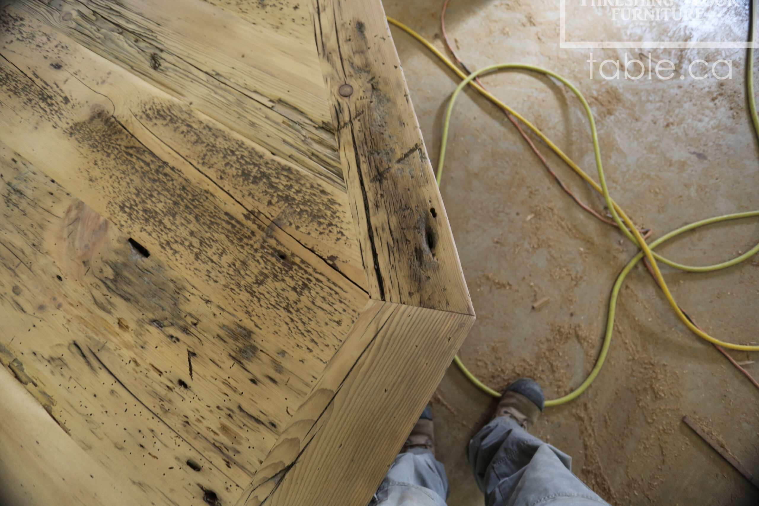 Octagon Reclaimed Wood Table by HD Threshing Floor Furniture / www.table.ca