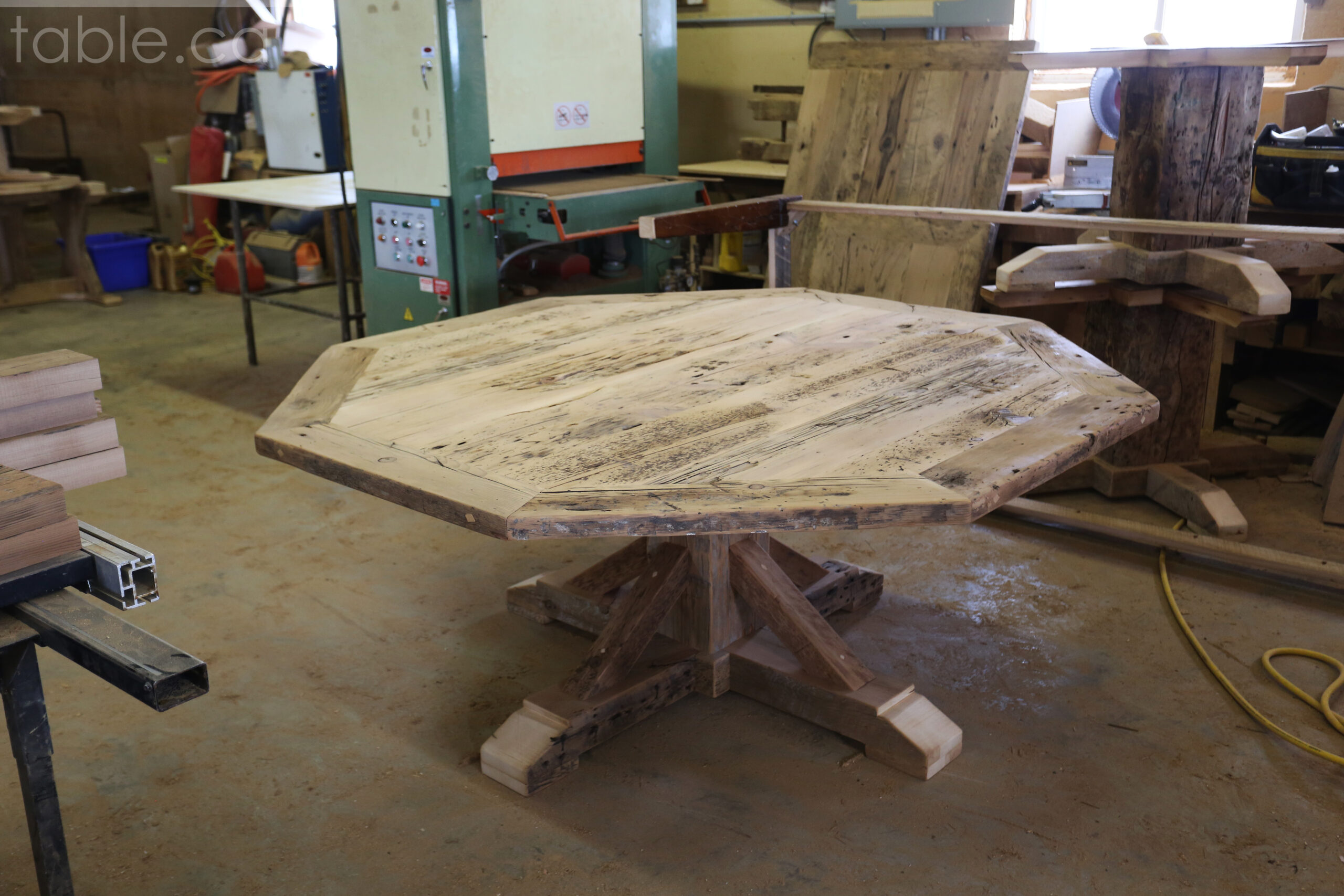 Octagon Reclaimed Wood Table by HD Threshing Floor Furniture / www.table.ca