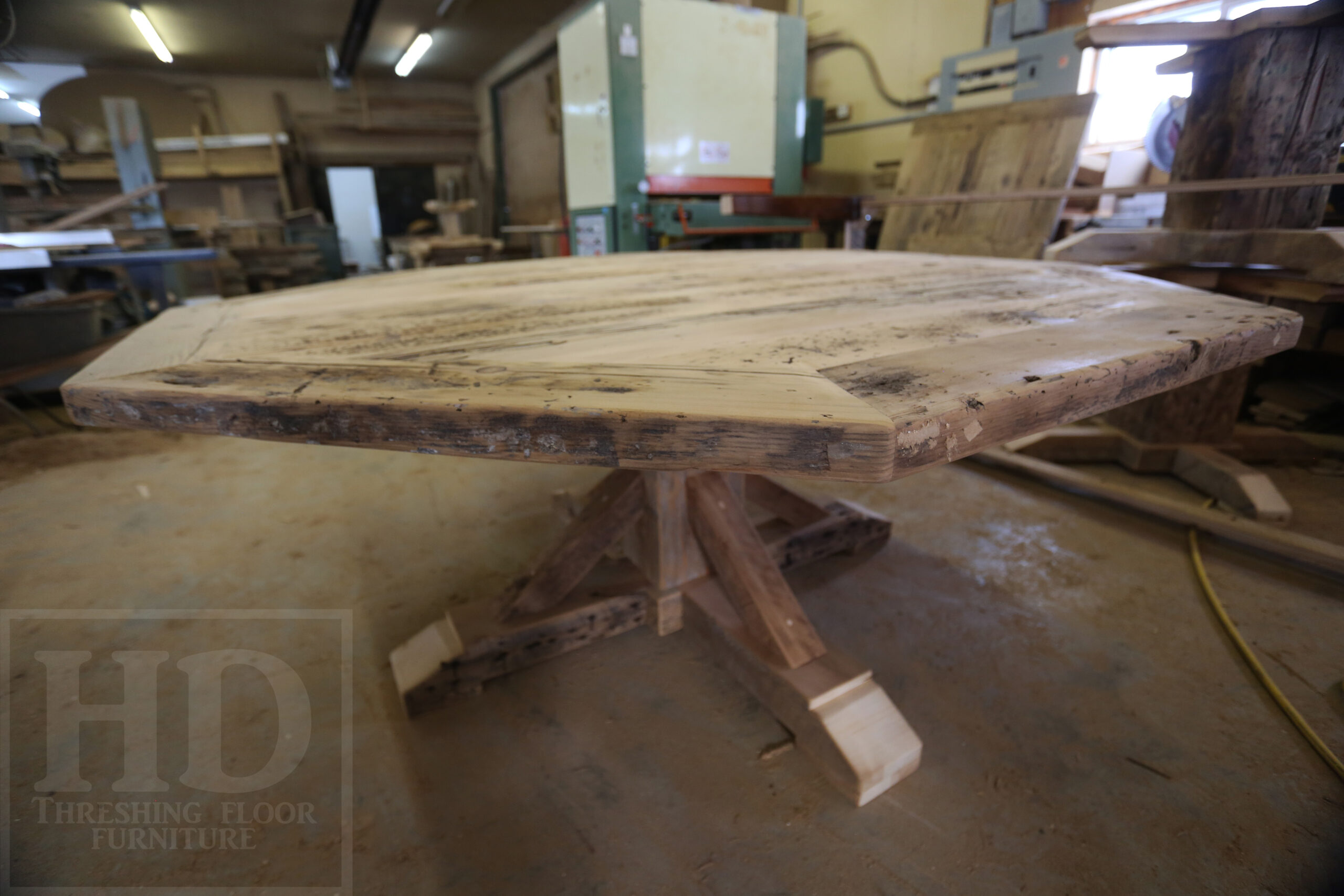 Octagon Reclaimed Wood Table by HD Threshing Floor Furniture / www.table.ca