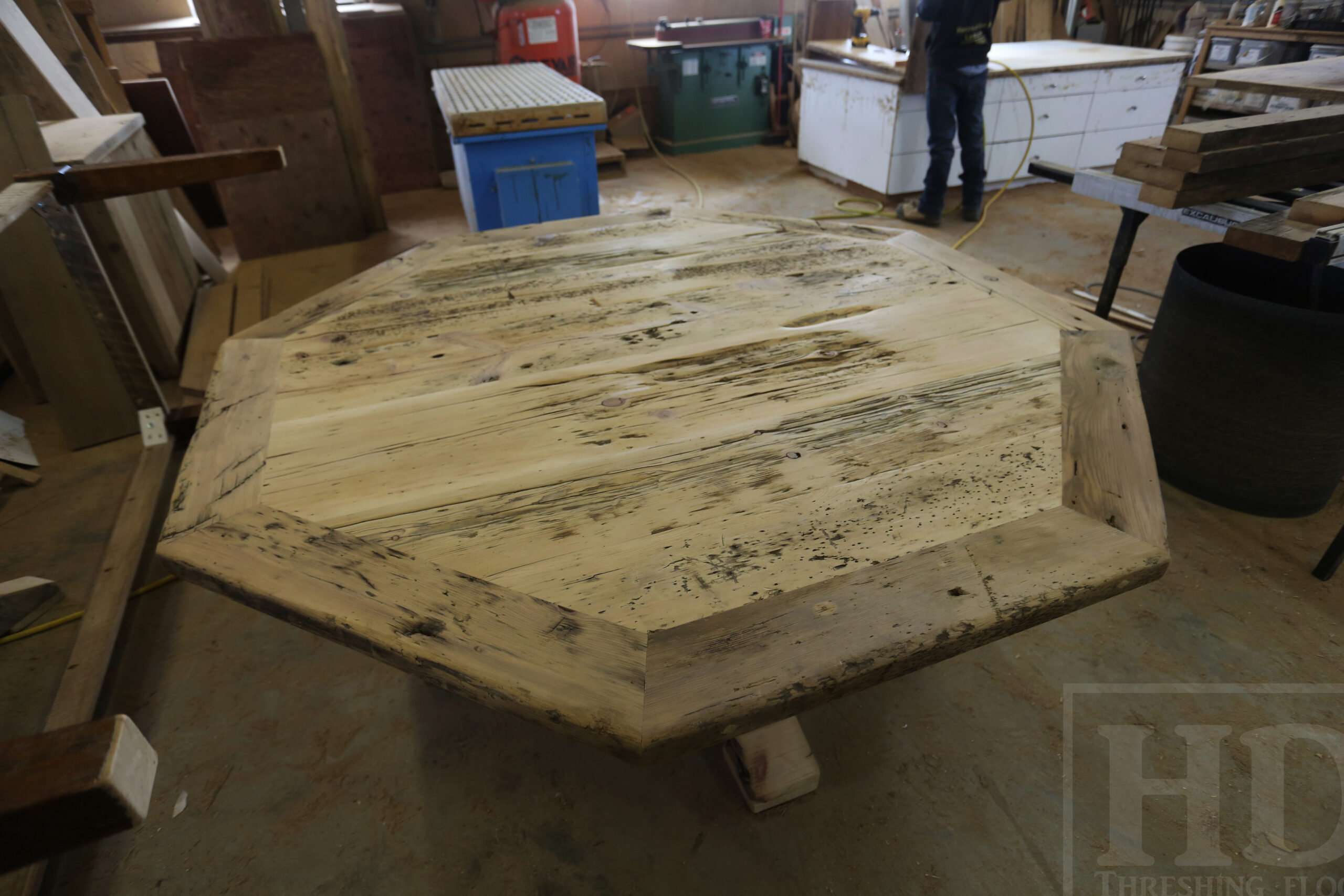 Octagon Reclaimed Wood Table by HD Threshing Floor Furniture / www.table.ca