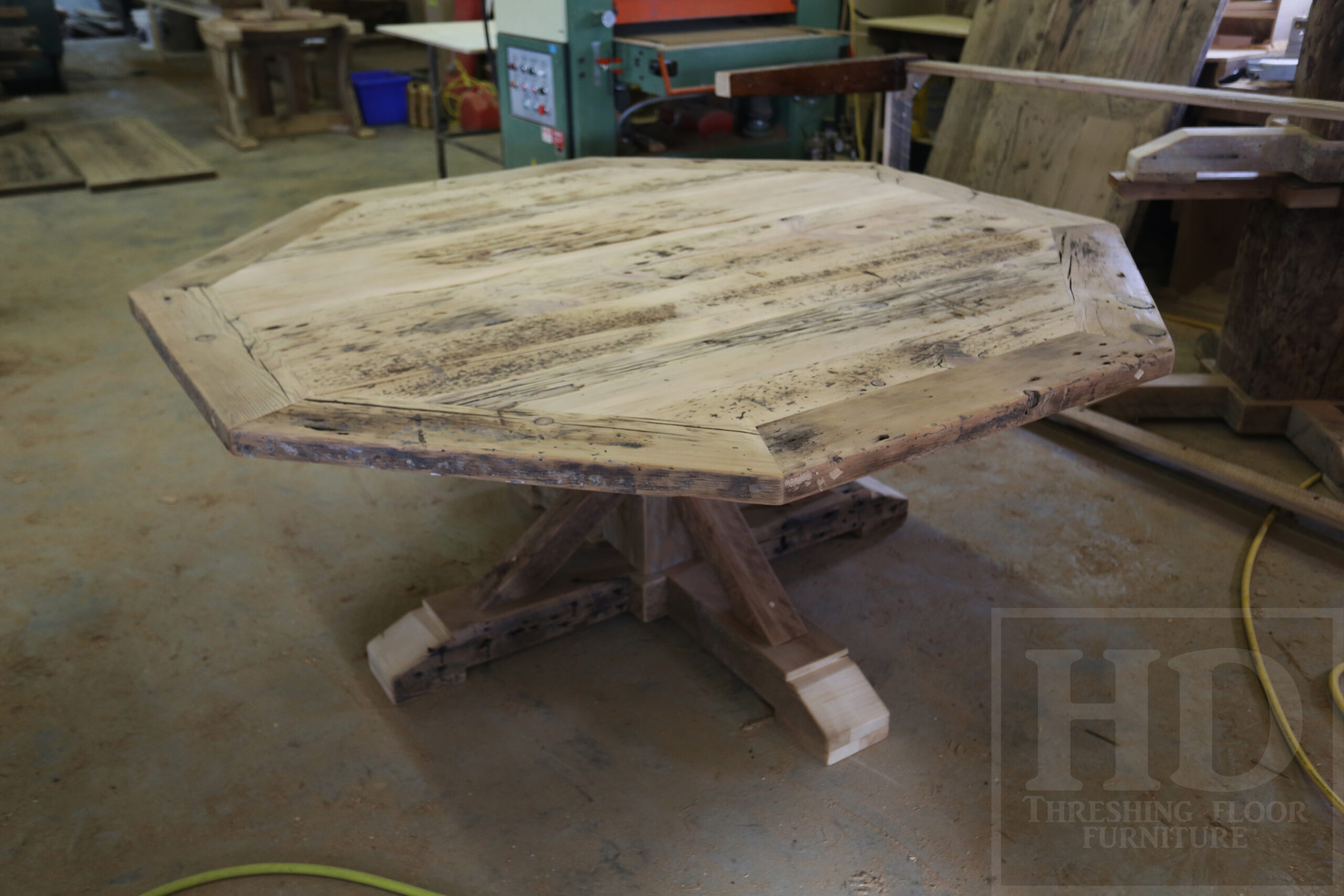 Octagon Reclaimed Wood Table by HD Threshing Floor Furniture / www.table.ca