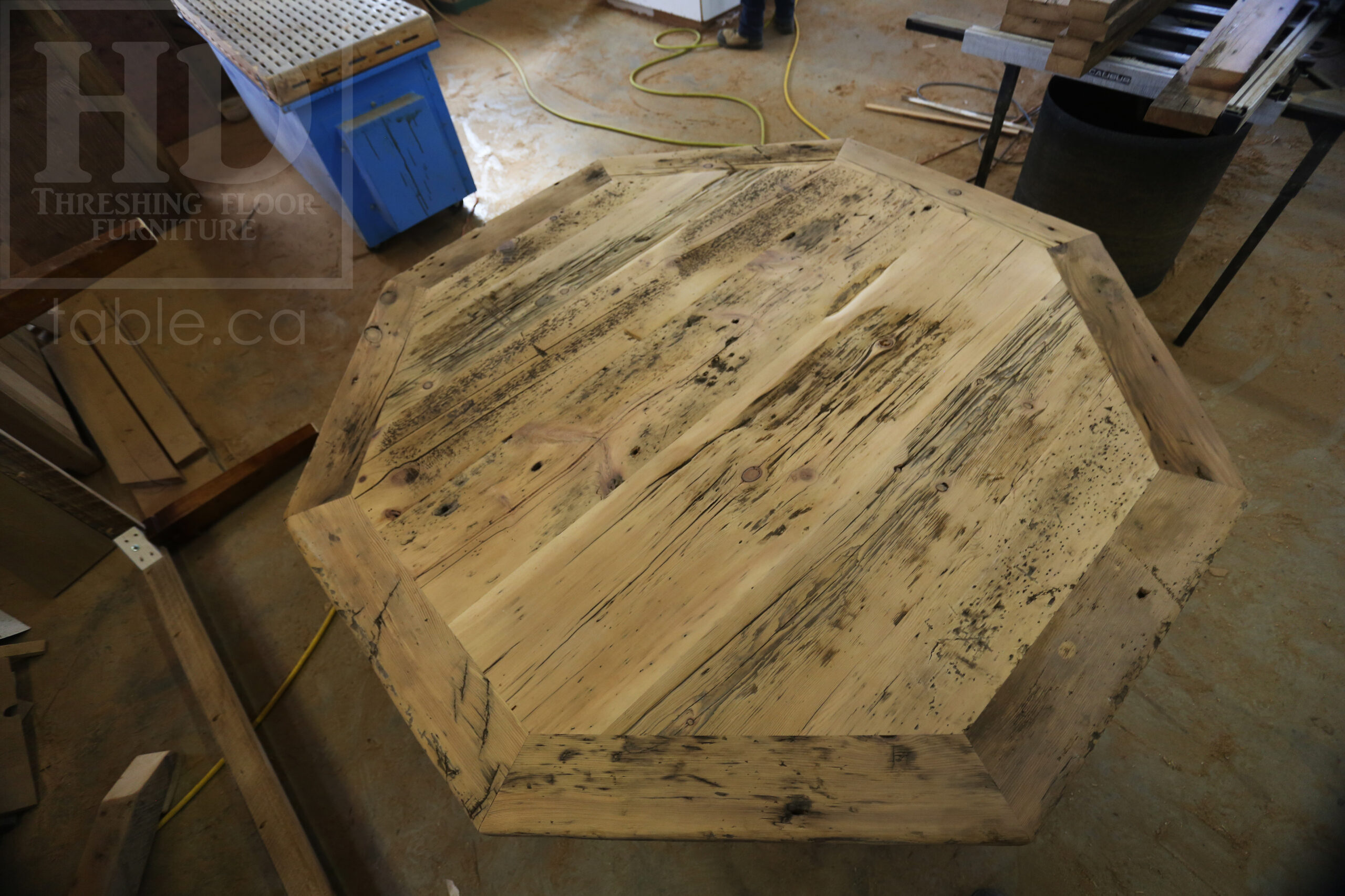 Octagon Reclaimed Wood Table by HD Threshing Floor Furniture / www.table.ca