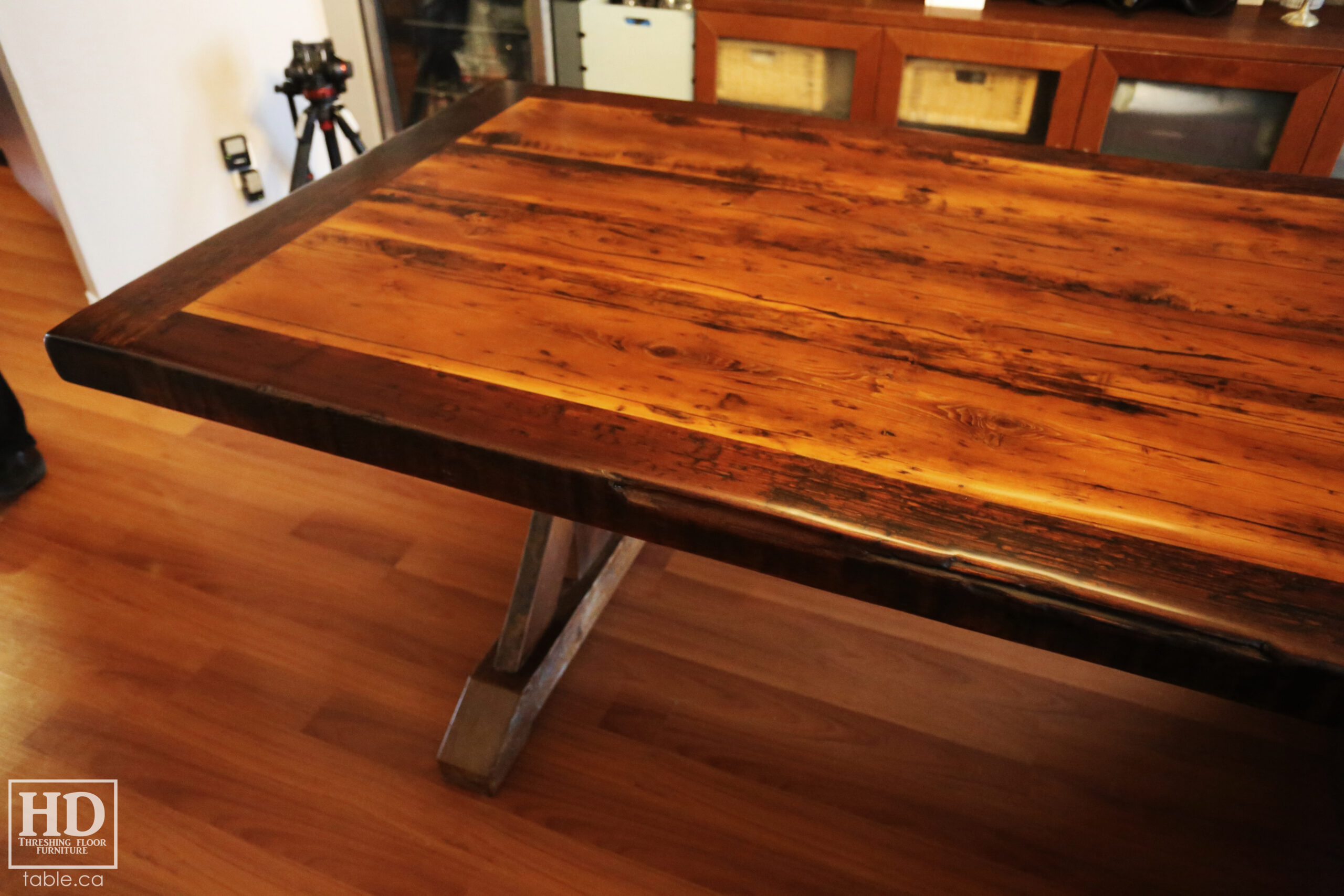 Reclaimed Wood Table by HD Threshing Floor Furniture / www.table.ca