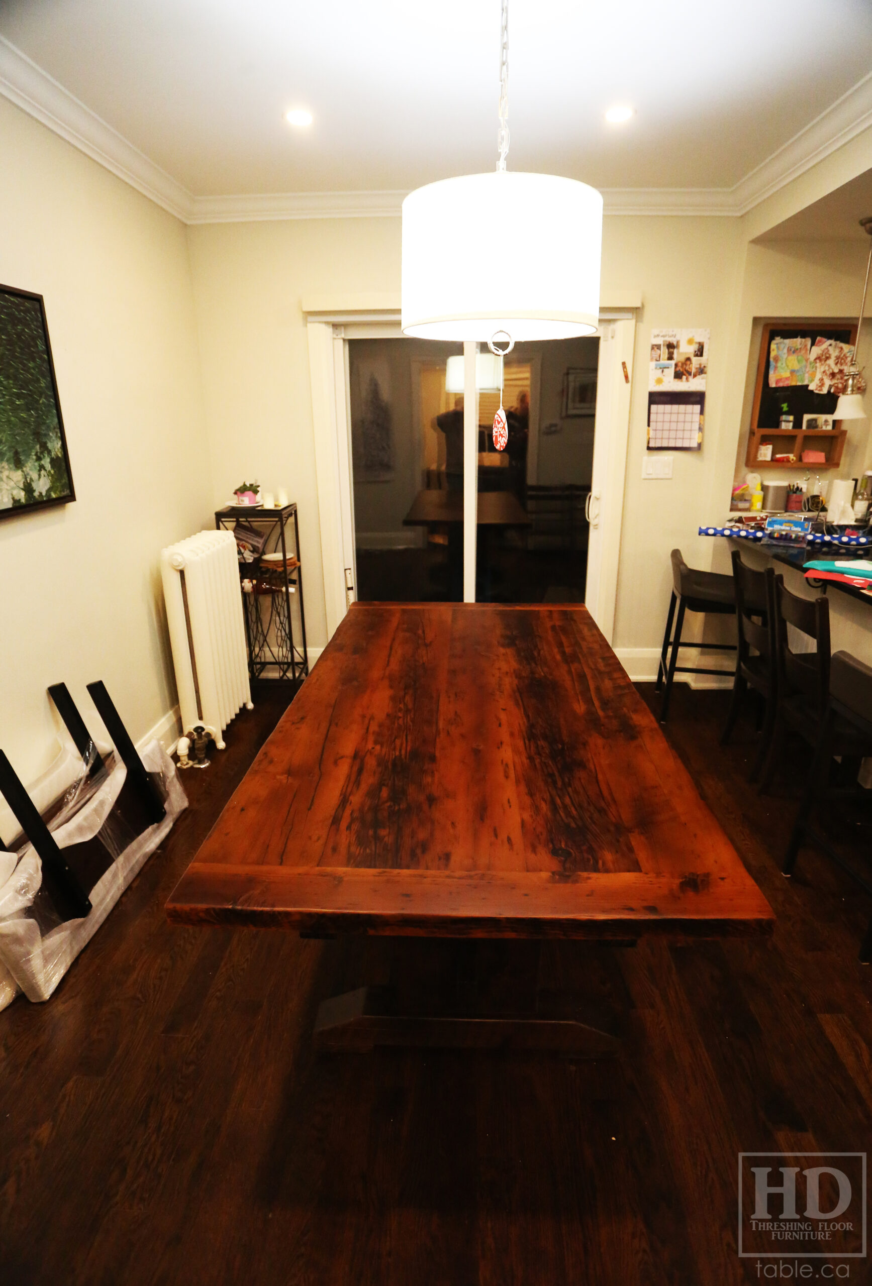 Rustic Table by HD Threshing Floor Furniture / www.table.ca