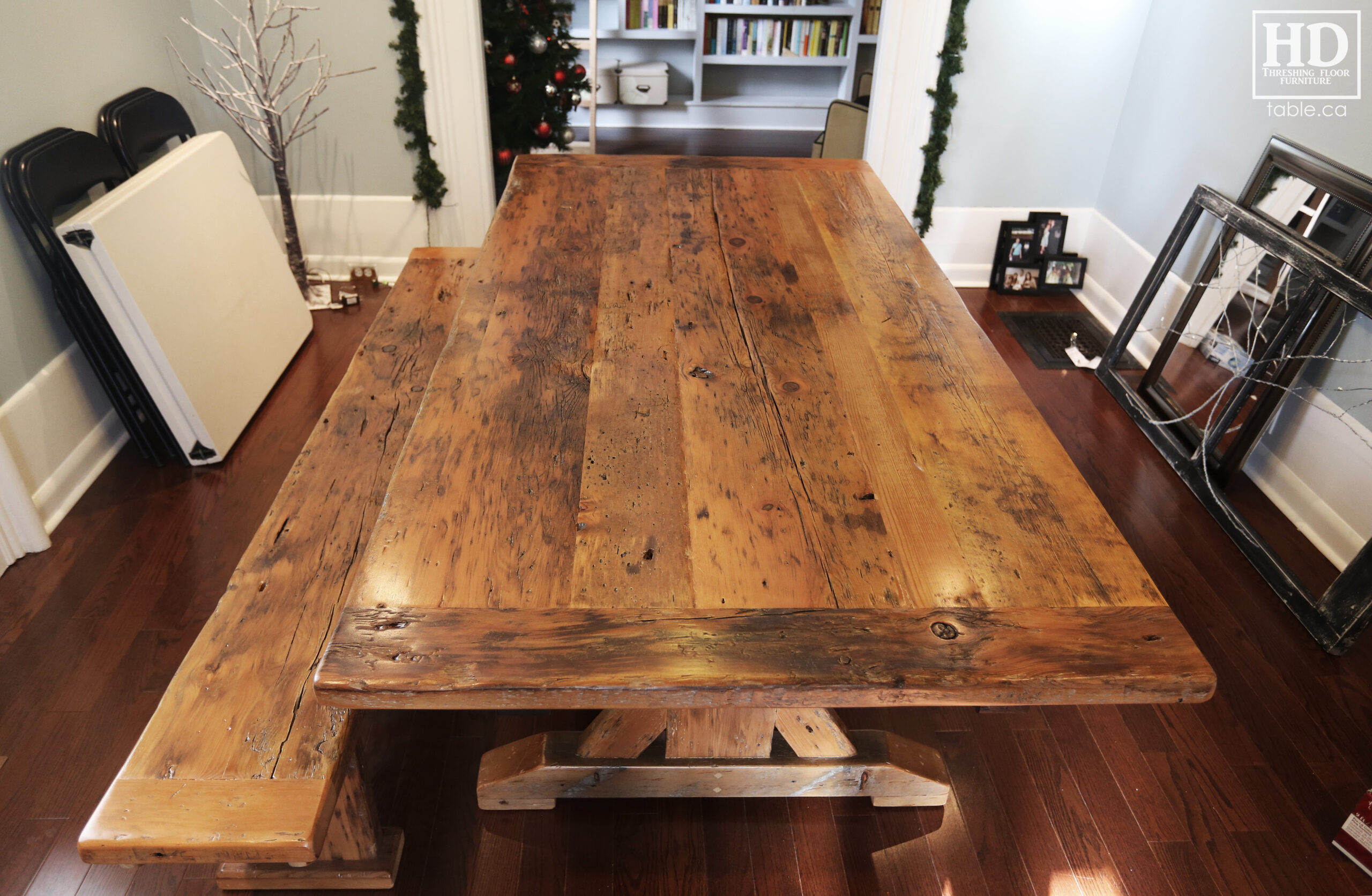 Heavy Duty Table by HD Threshing Floor Furniture / www.table.ca