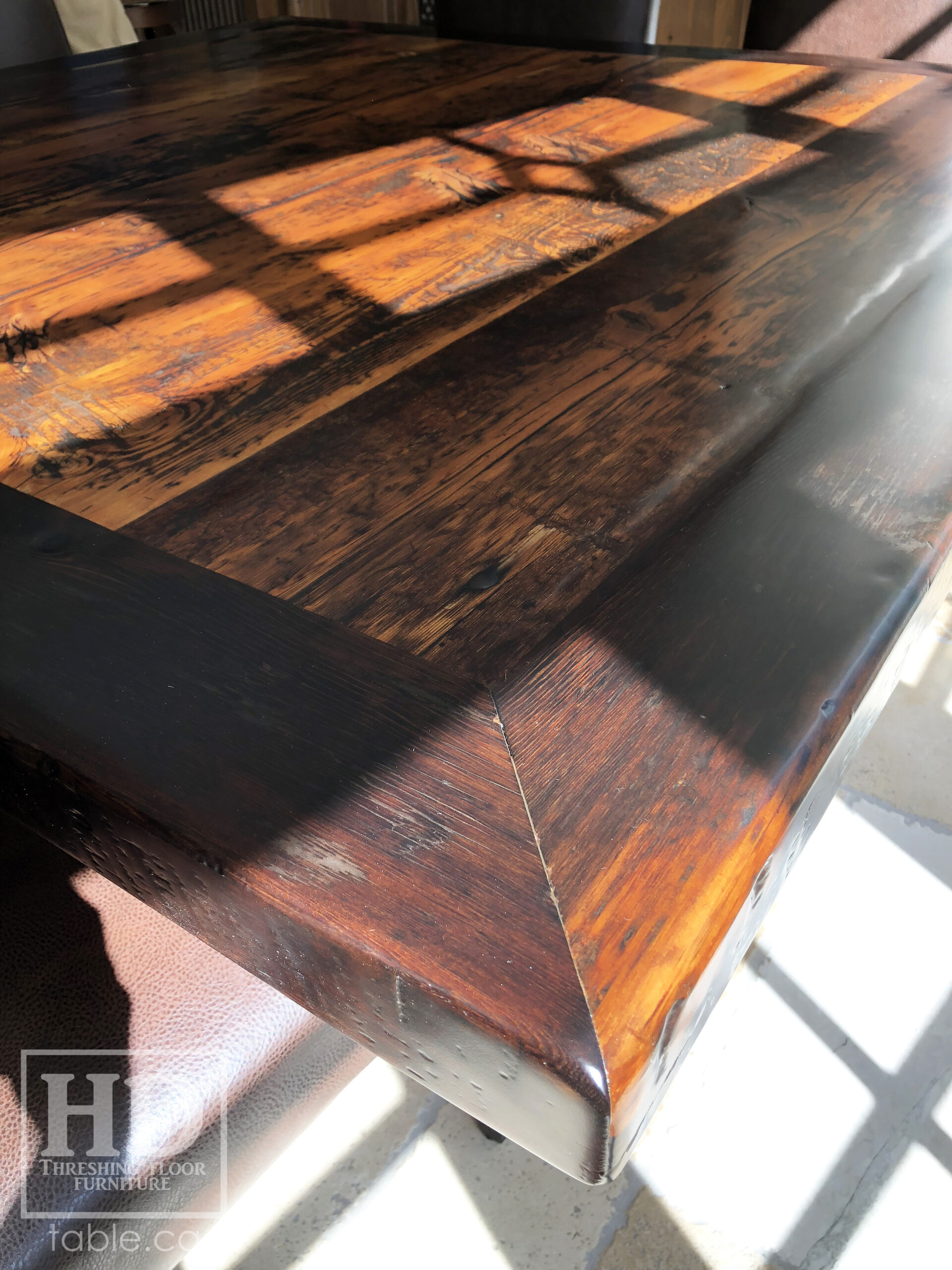 Reclaimed Wood Pedestal Table by HD Threshing Floor Furniture / www.table.ca