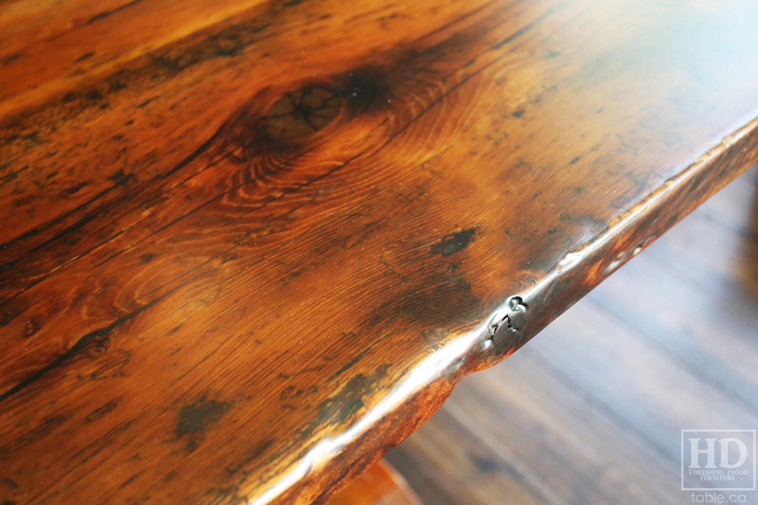 Barnwood Pedestal Table made from Ontario Barn by HD Threshing Floor Furniture / www.table.ca