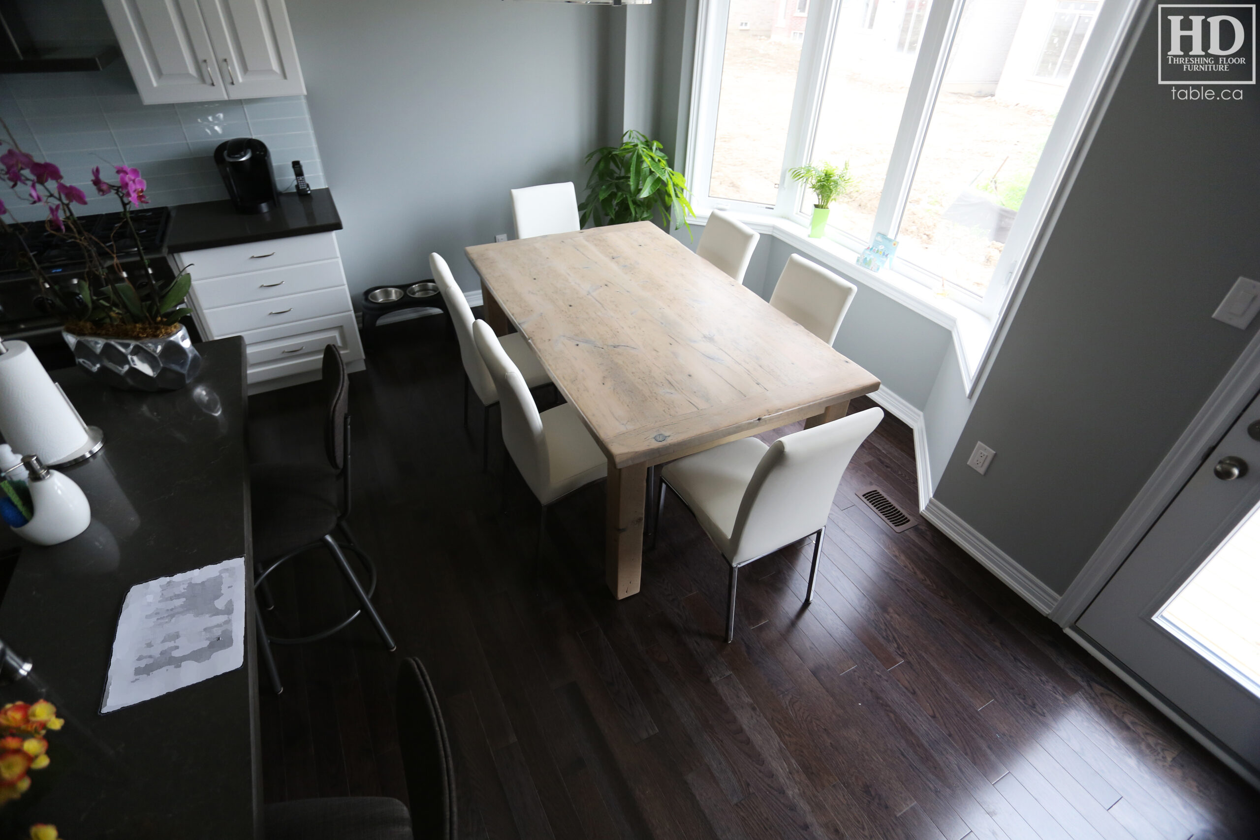 Reclaimed Wood Table with Whitewash Option / www.table.ca