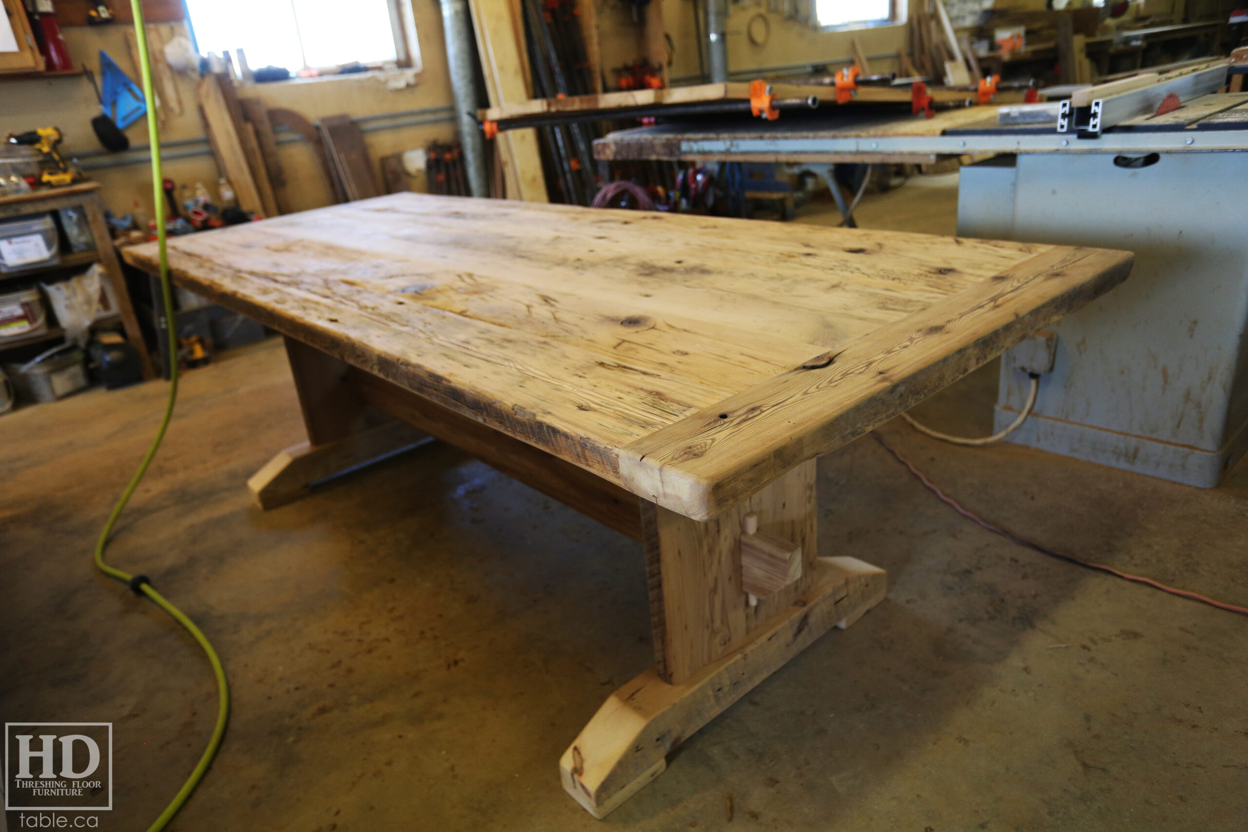 Rustic Reclaimed Wood Table made from Ontario Barnwood by HD Threshing Floor Furniture / www.table.ca