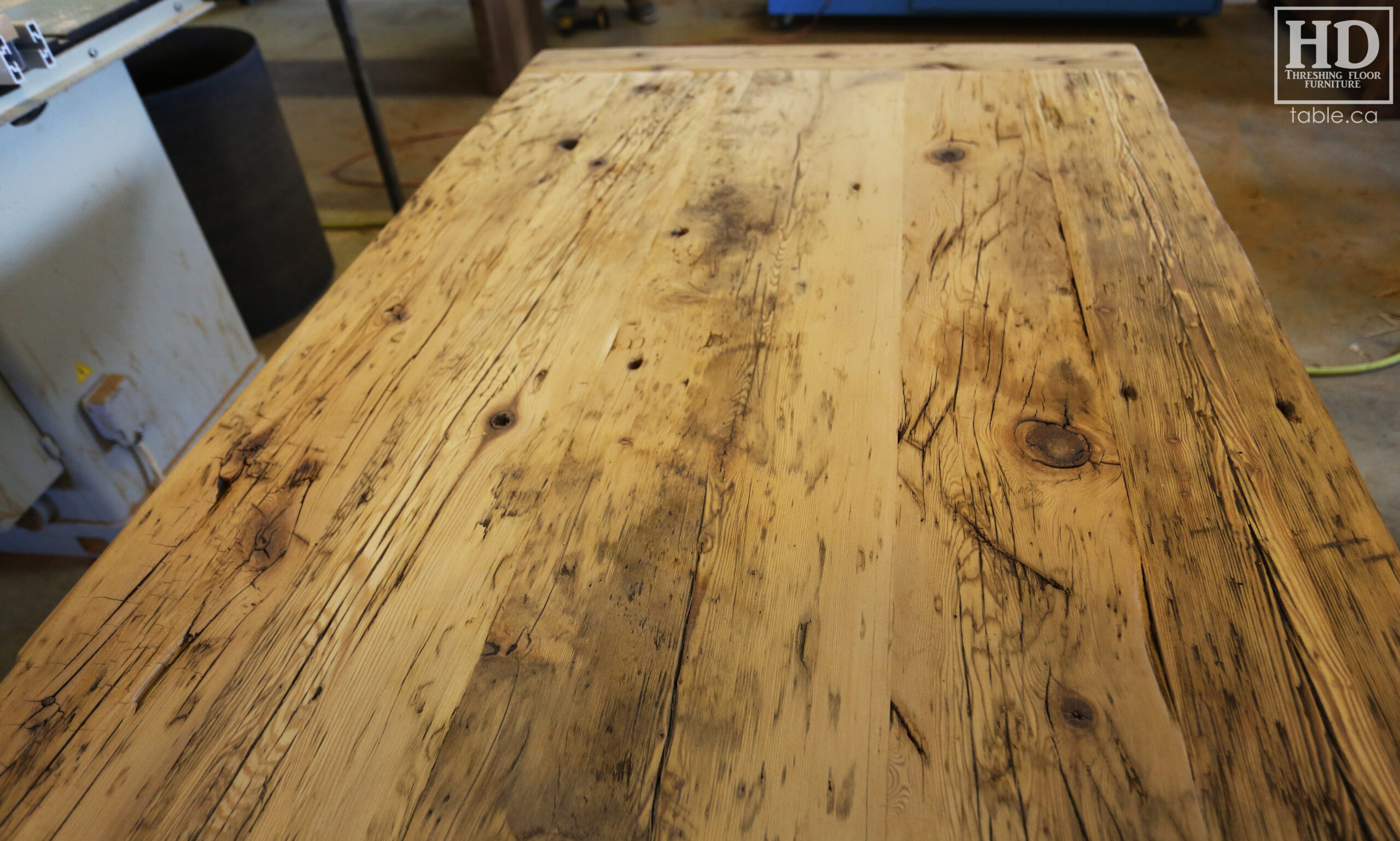 Rustic Reclaimed Wood Table made from Ontario Barnwood by HD Threshing Floor Furniture / www.table.ca