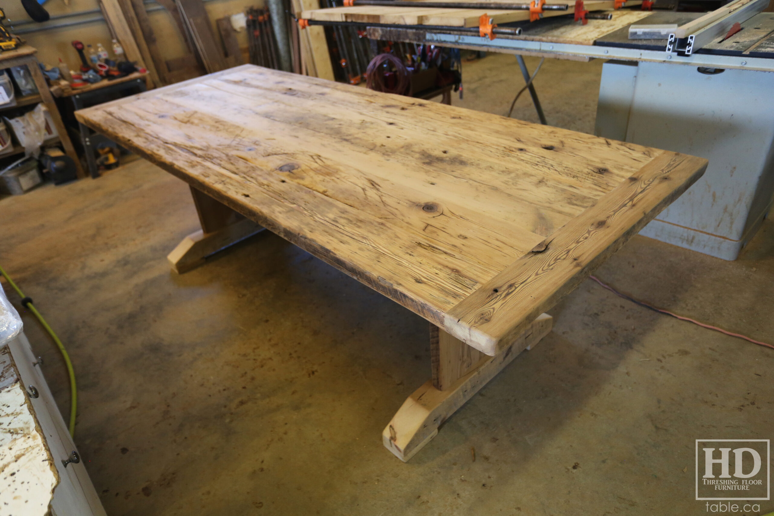 Rustic Reclaimed Wood Table made from Ontario Barnwood by HD Threshing Floor Furniture / www.table.ca