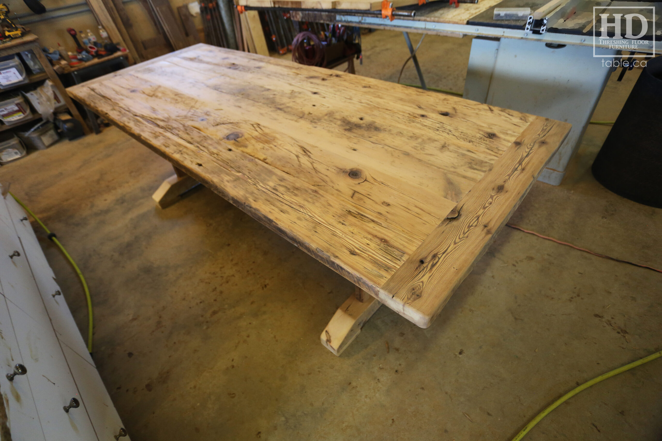 Rustic Reclaimed Wood Table made from Ontario Barnwood by HD Threshing Floor Furniture / www.table.ca