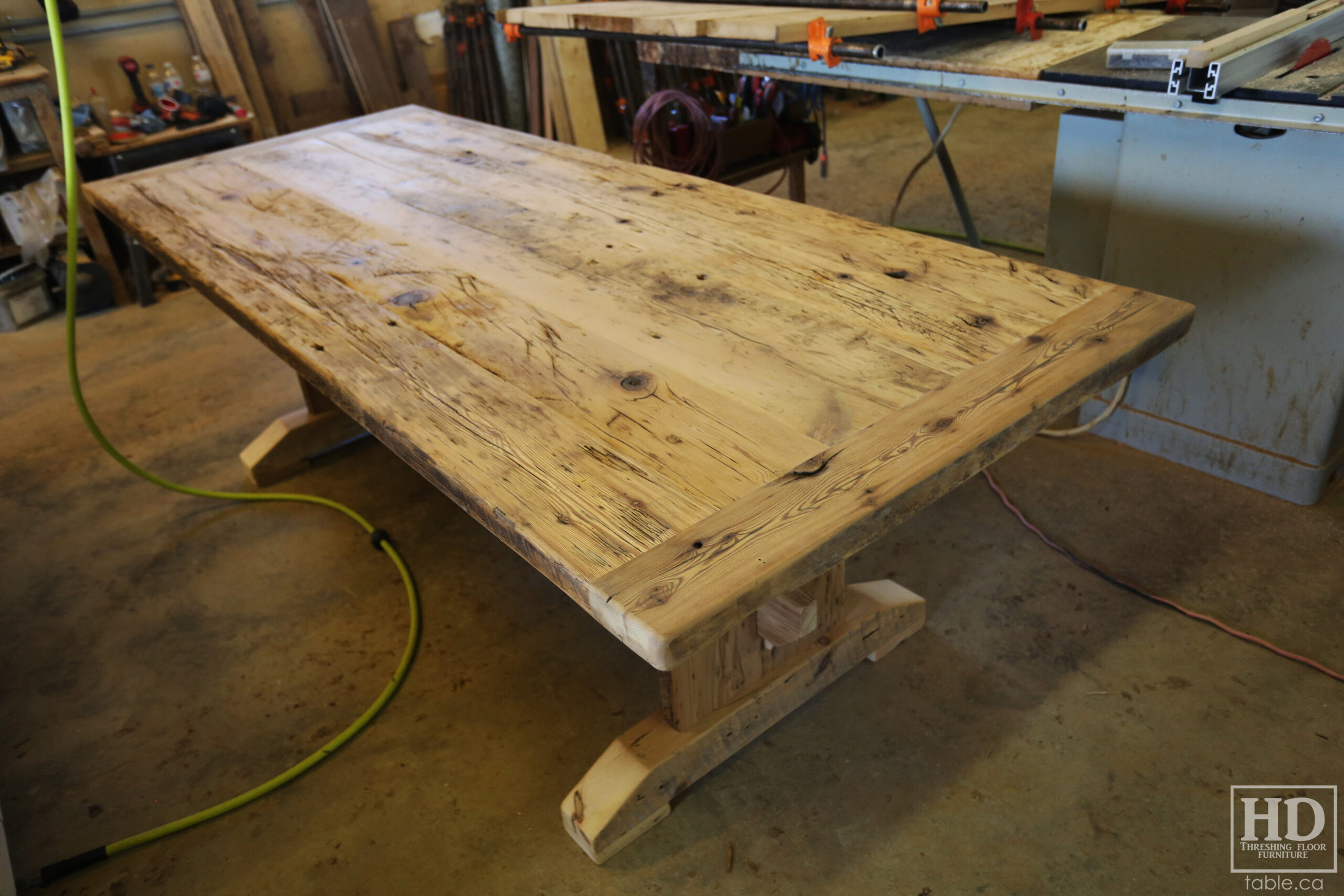 Rustic Reclaimed Wood Table made from Ontario Barnwood by HD Threshing Floor Furniture / www.table.ca