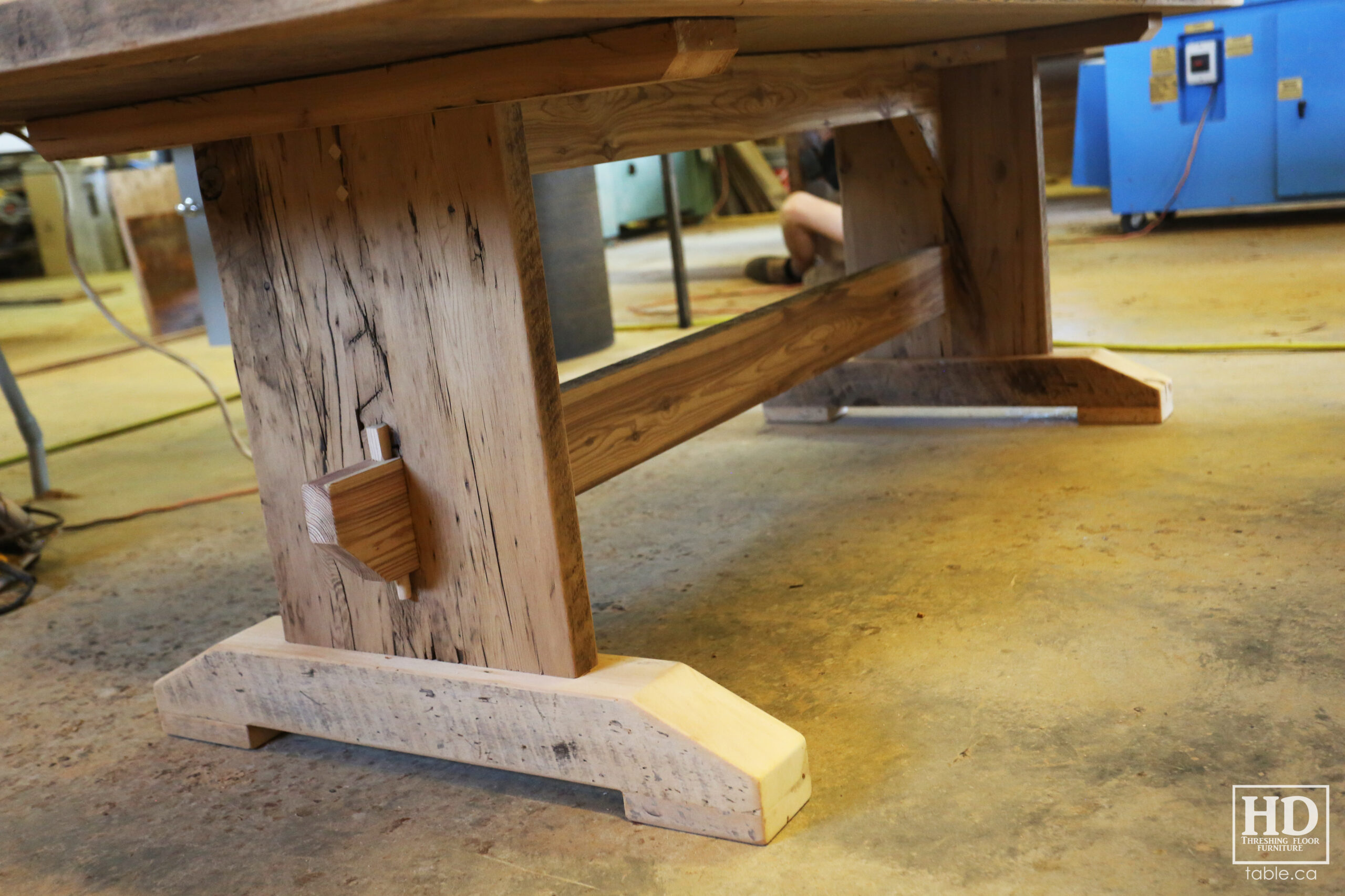 Rustic Reclaimed Wood Table made from Ontario Barnwood by HD Threshing Floor Furniture / www.table.ca