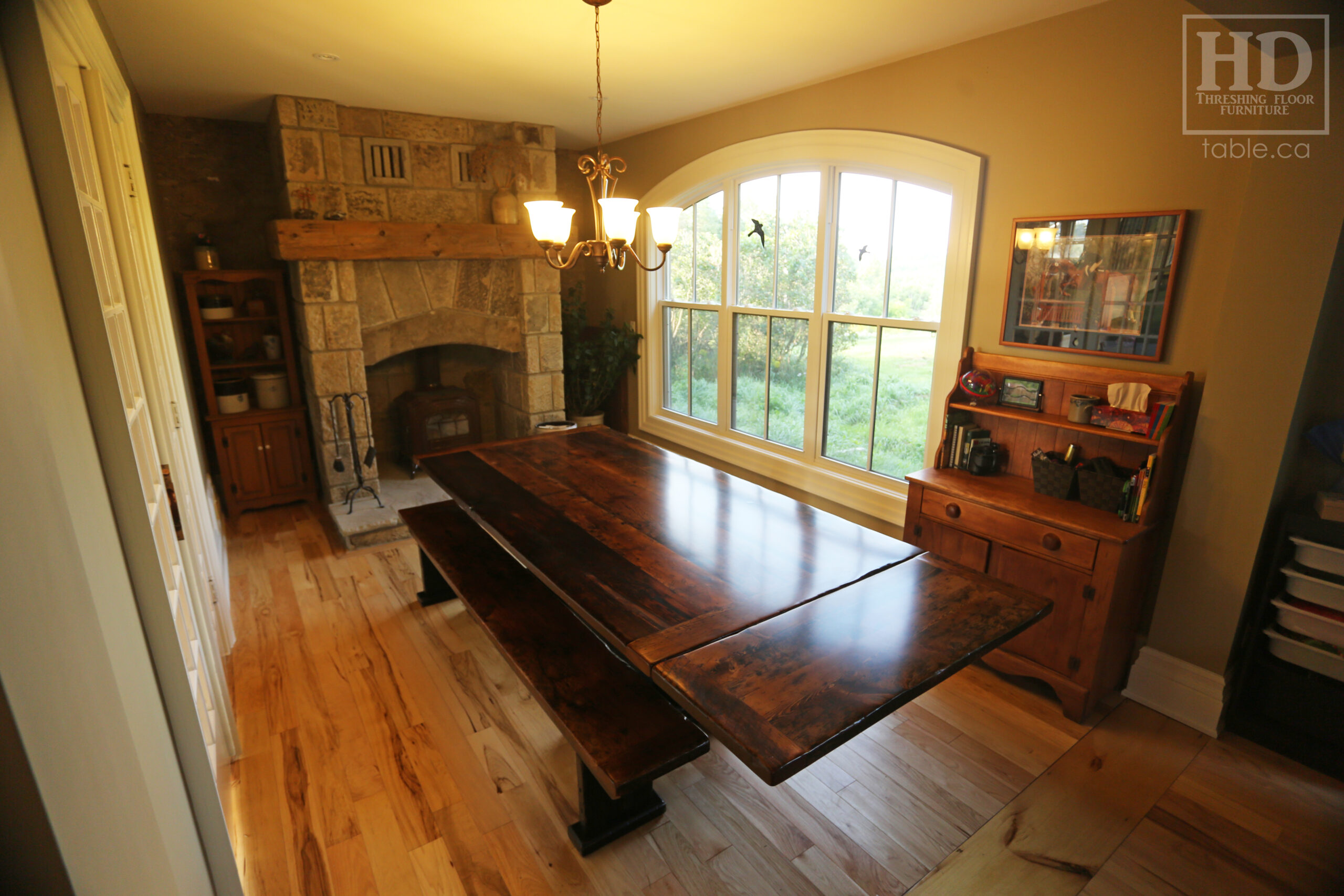 Custom Reclaimed Wood Pedestal Table by HD Threshing Floor Furniture / www.table.ca