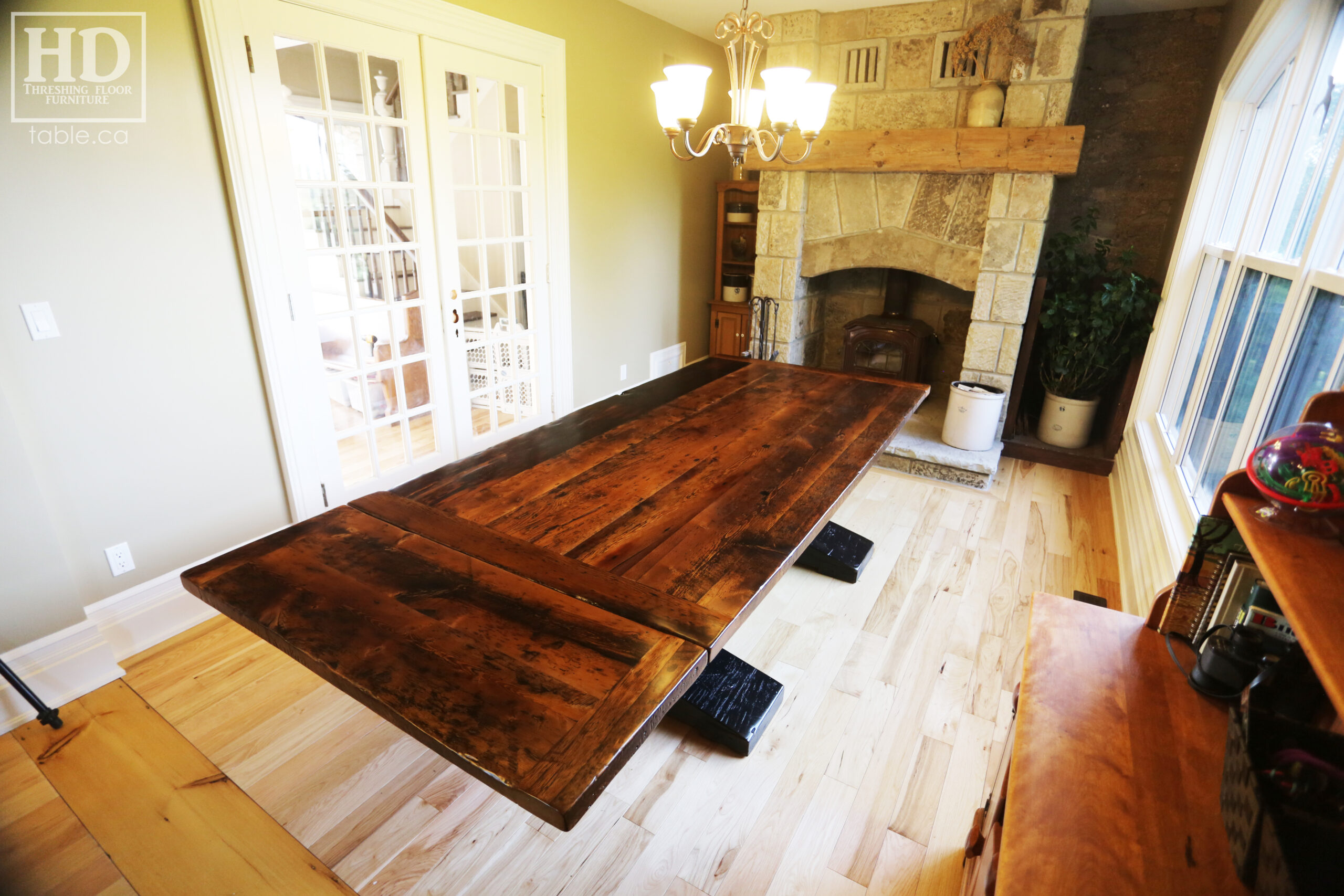 Custom Reclaimed Wood Pedestal Table by HD Threshing Floor Furniture / www.table.ca