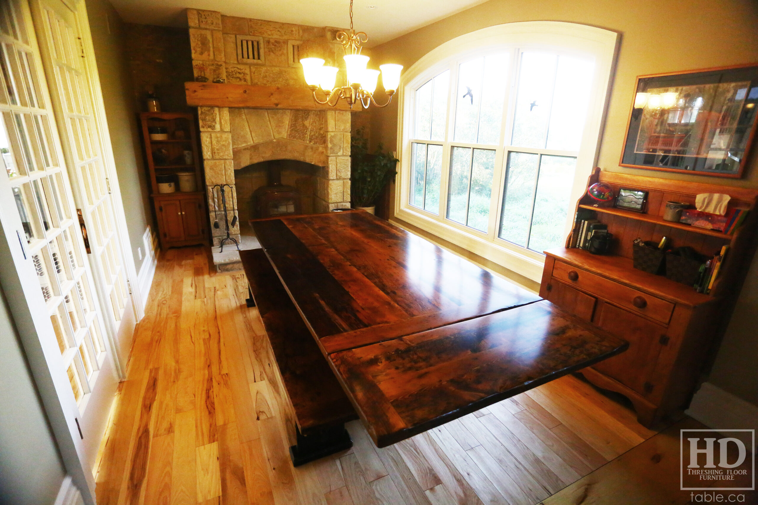 Custom Reclaimed Wood Pedestal Table by HD Threshing Floor Furniture / www.table.ca