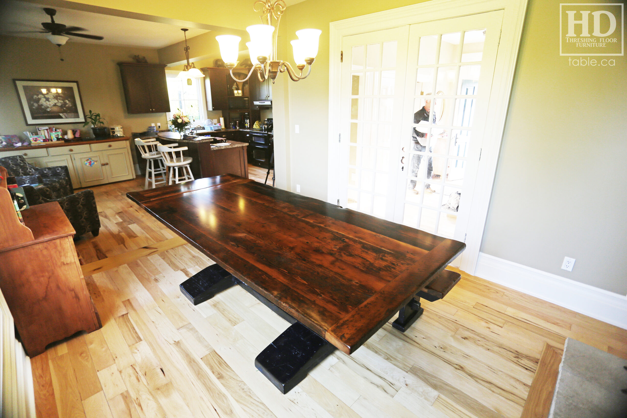 Custom Reclaimed Wood Pedestal Table by HD Threshing Floor Furniture / www.table.ca